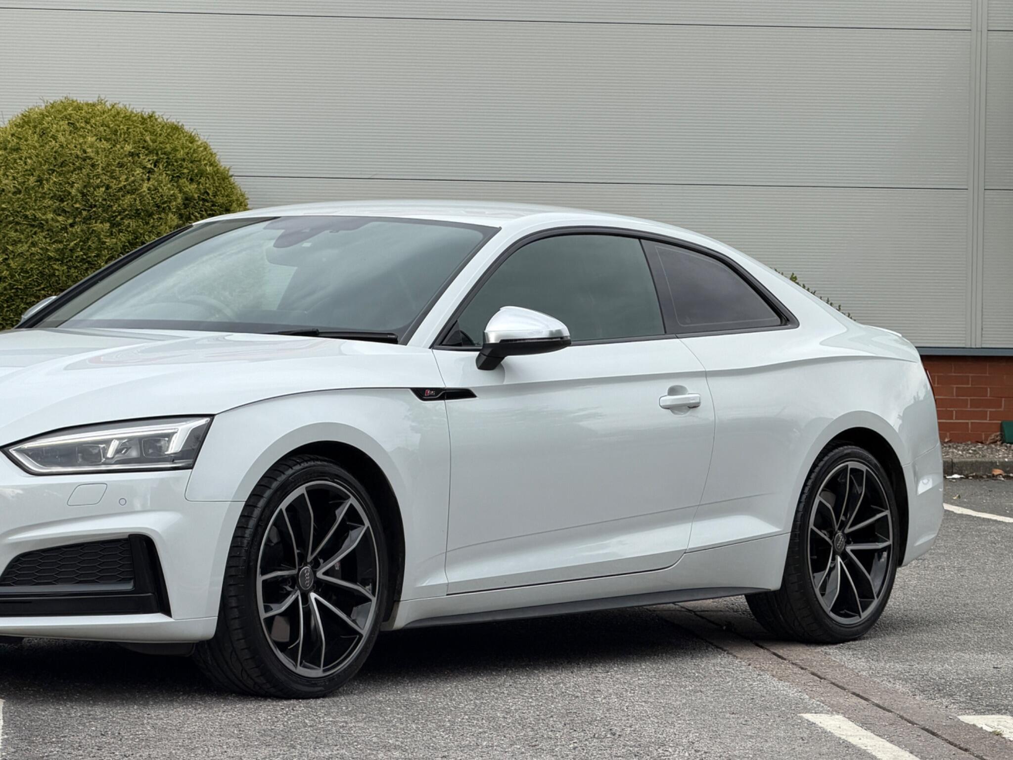 Audi S5 view 35