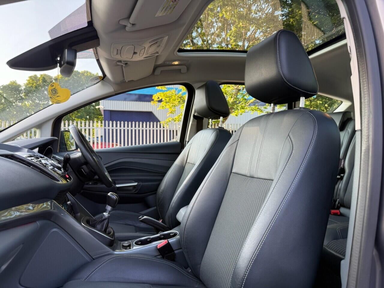 Ford C-Max view 27