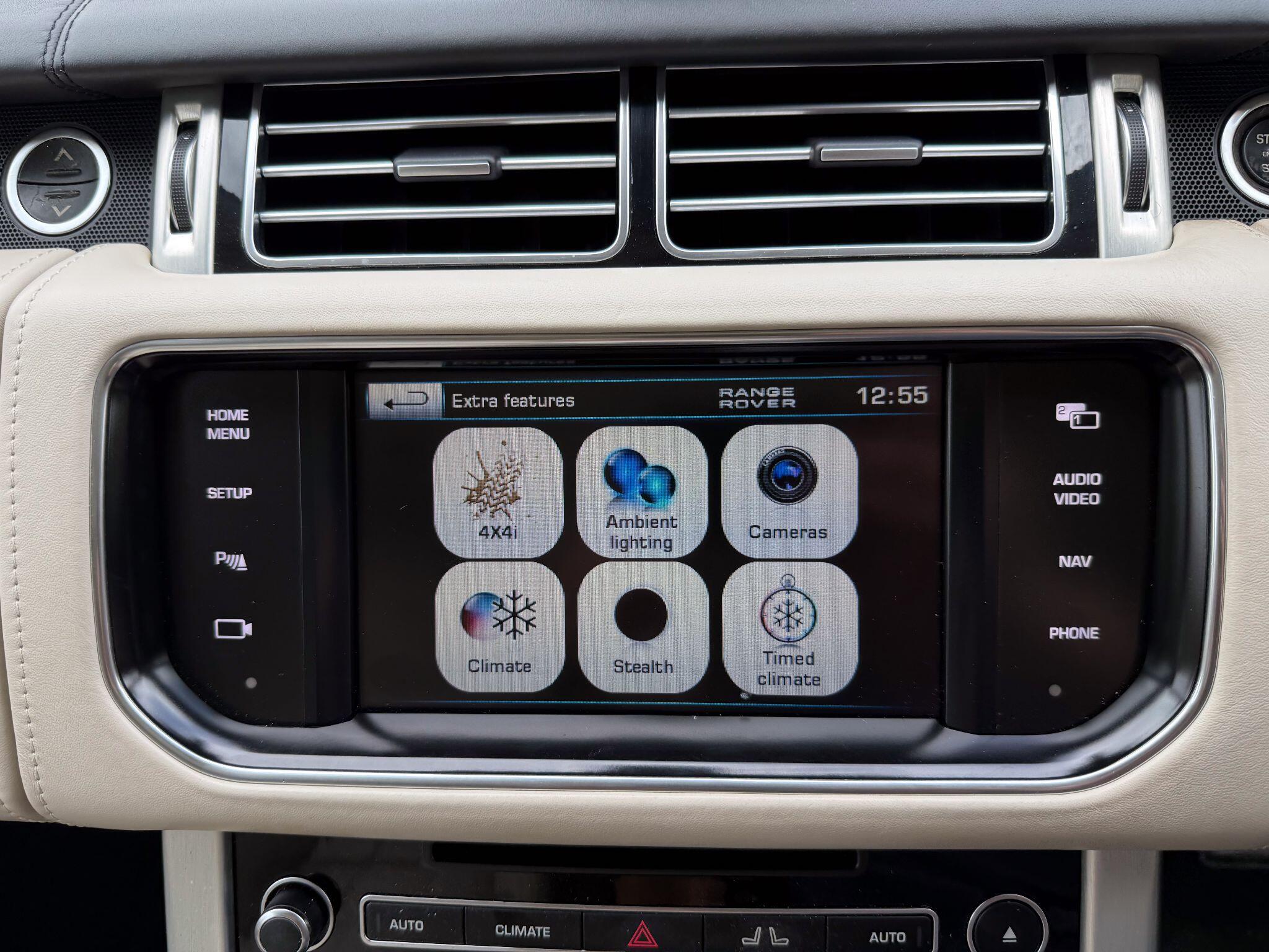 Land Rover Range Rover view 31