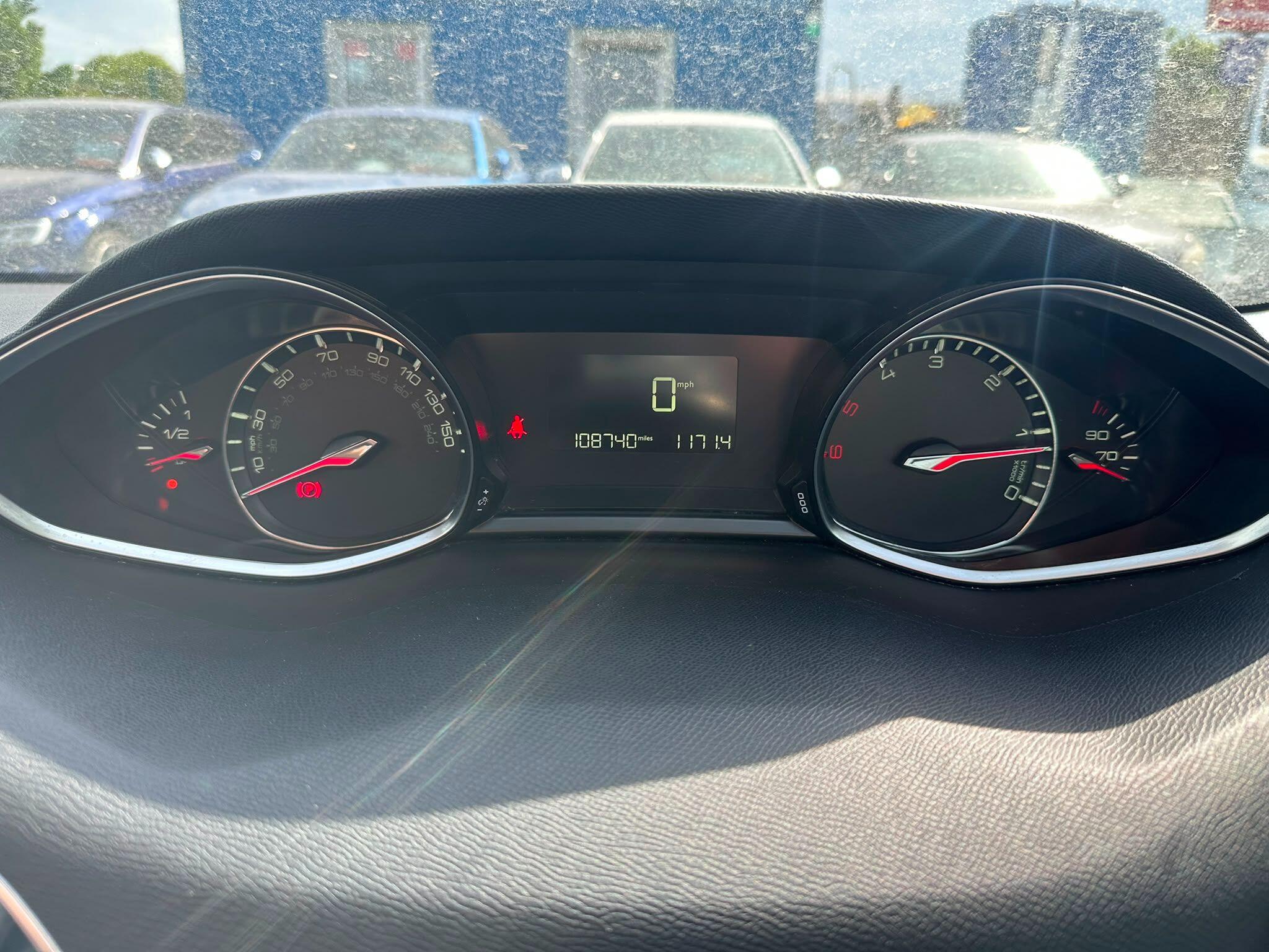 Peugeot 308 view 21