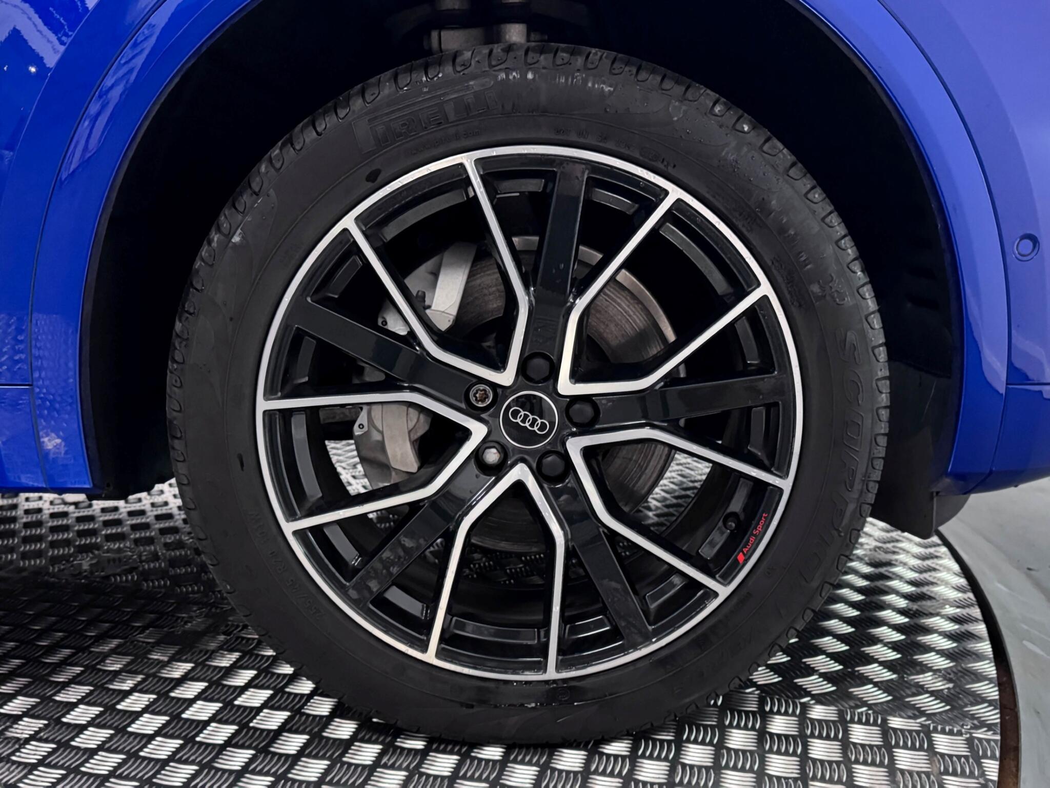 Audi Q5 view 51