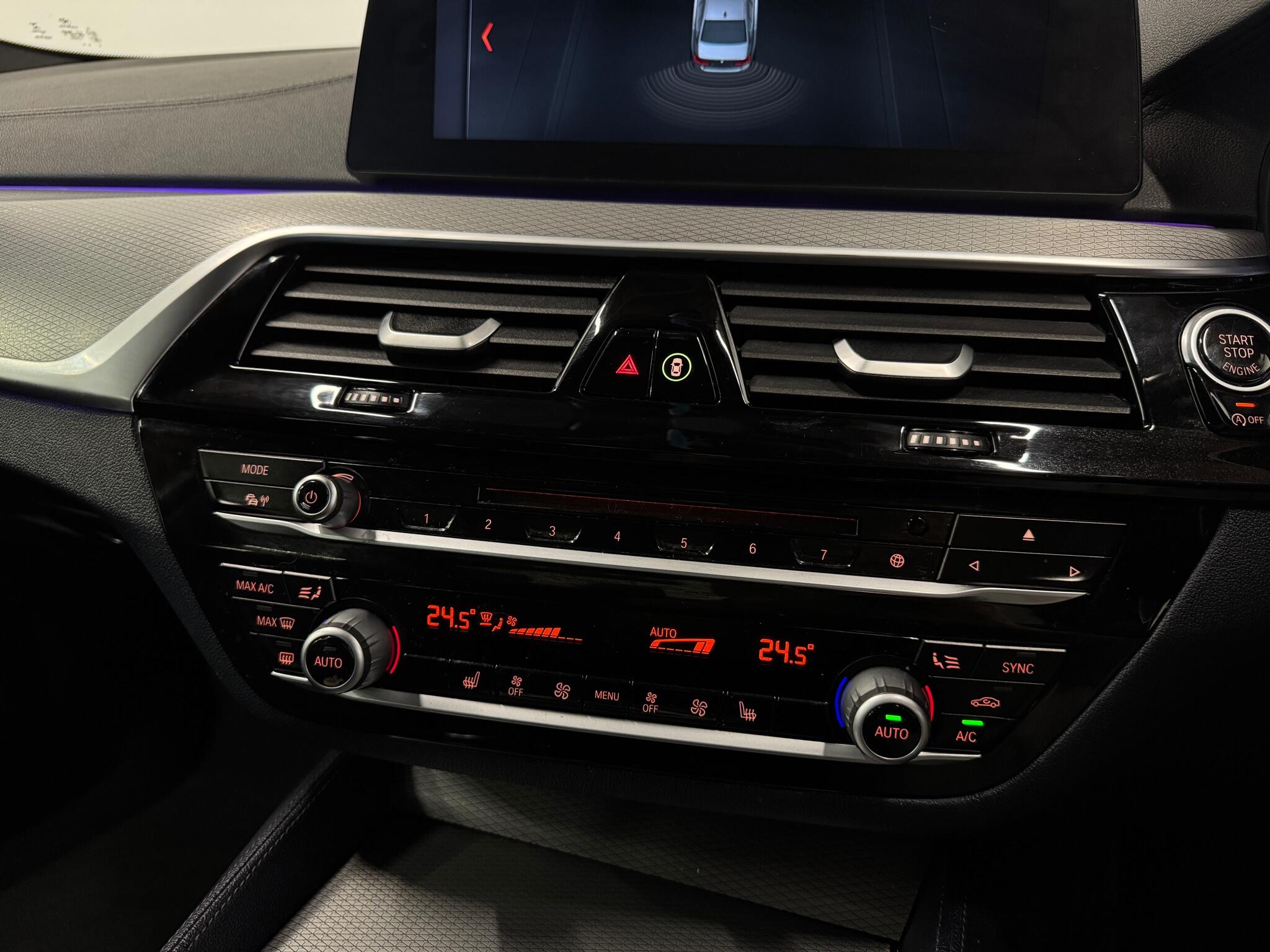 BMW 5 Series view 18