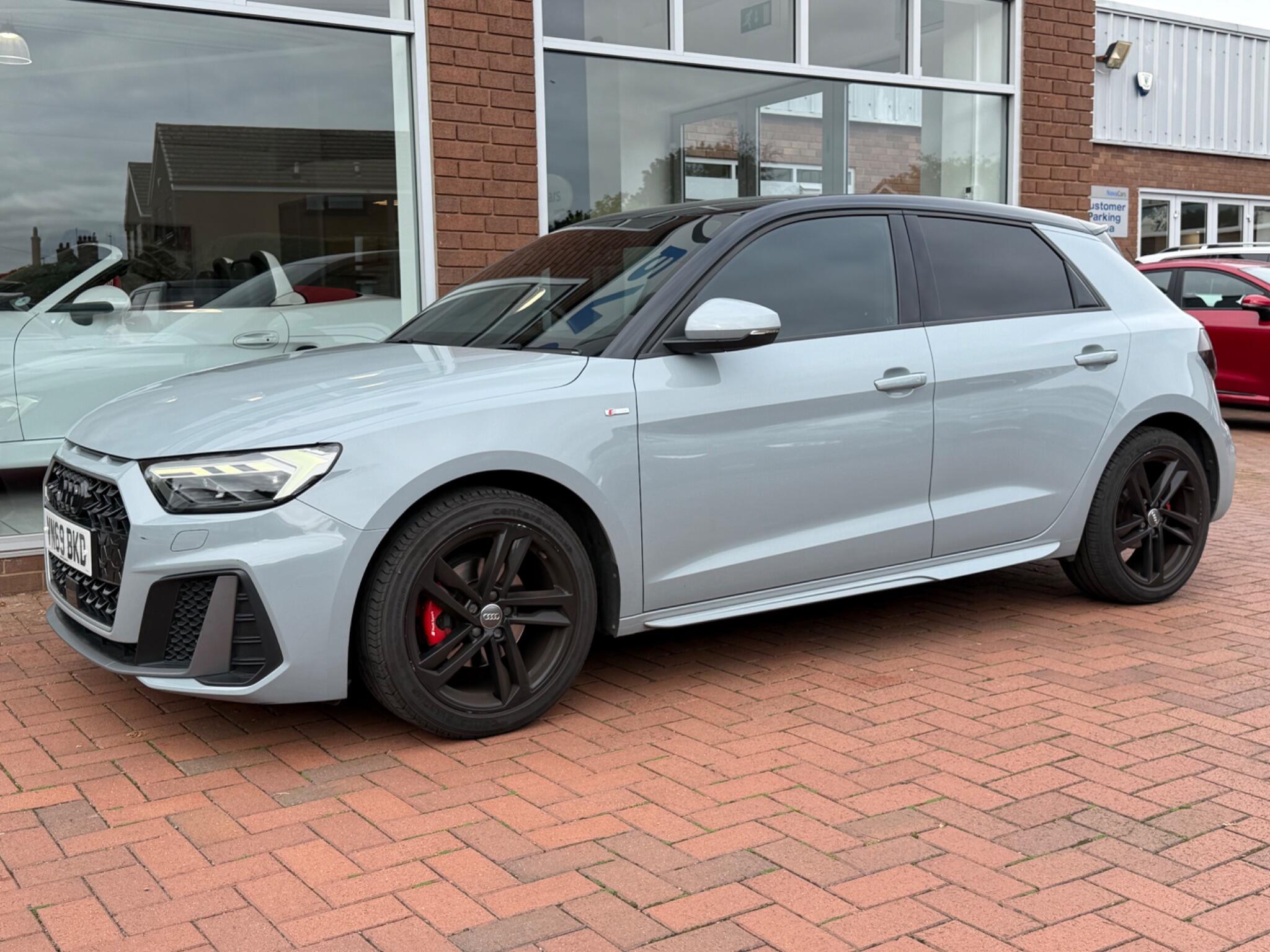 Audi A1 view 10