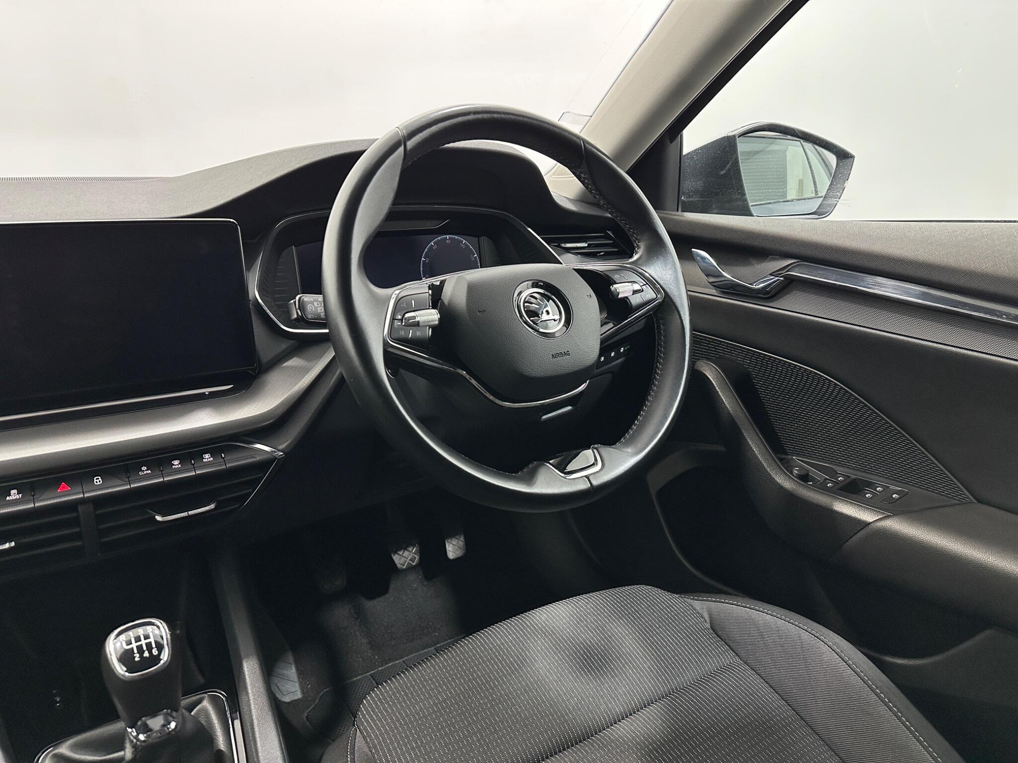 Skoda Octavia view 12