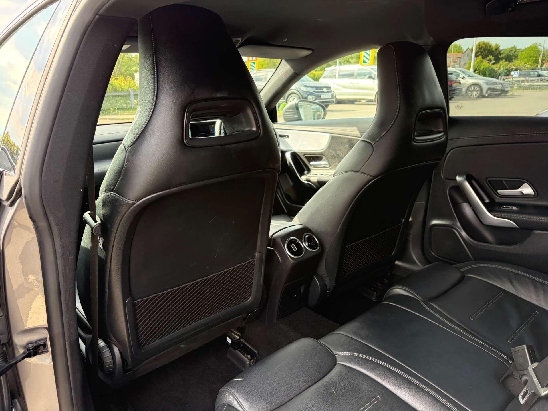 Mercedes-Benz Cla view 23