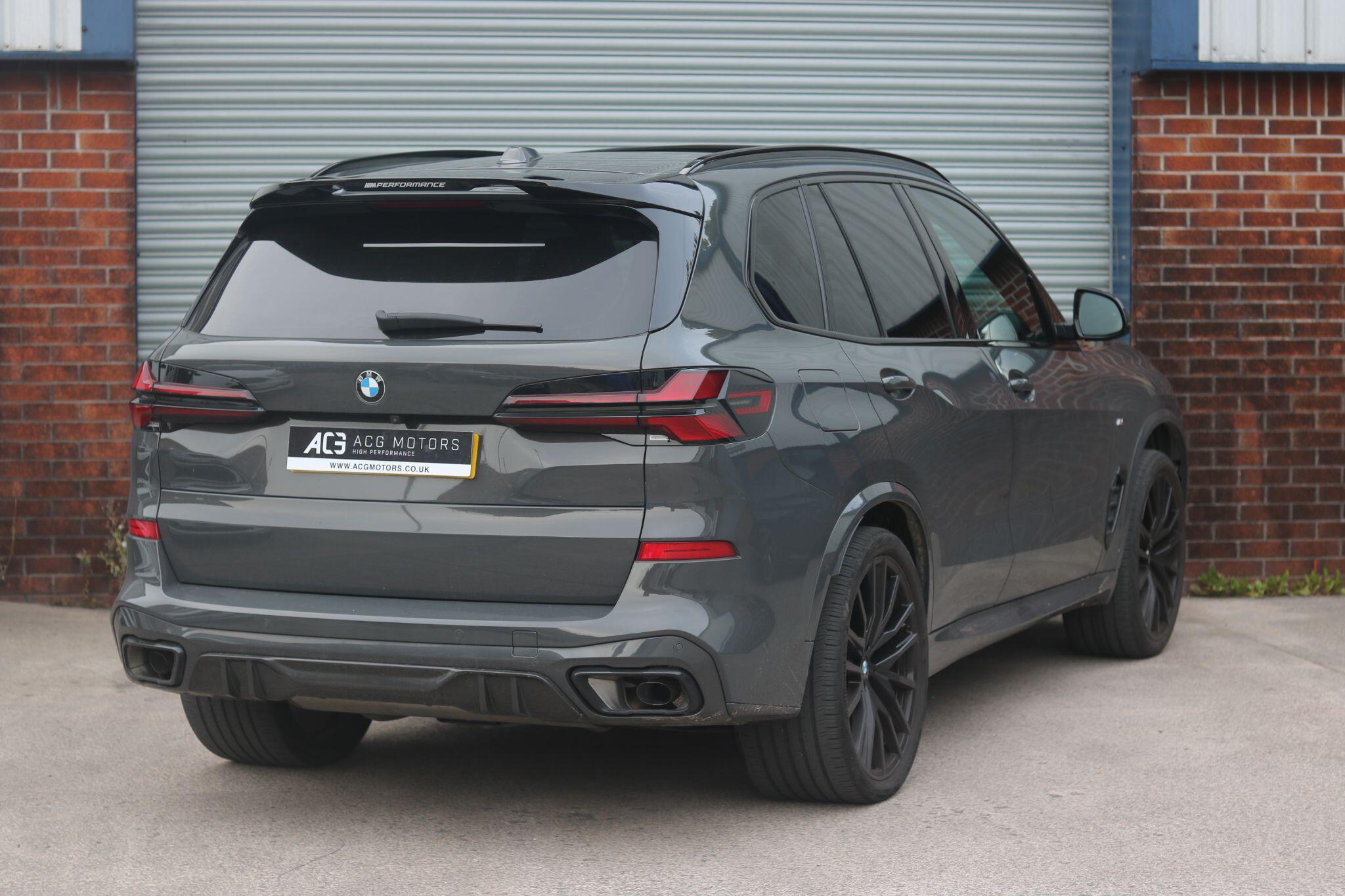 BMW X5 view 6