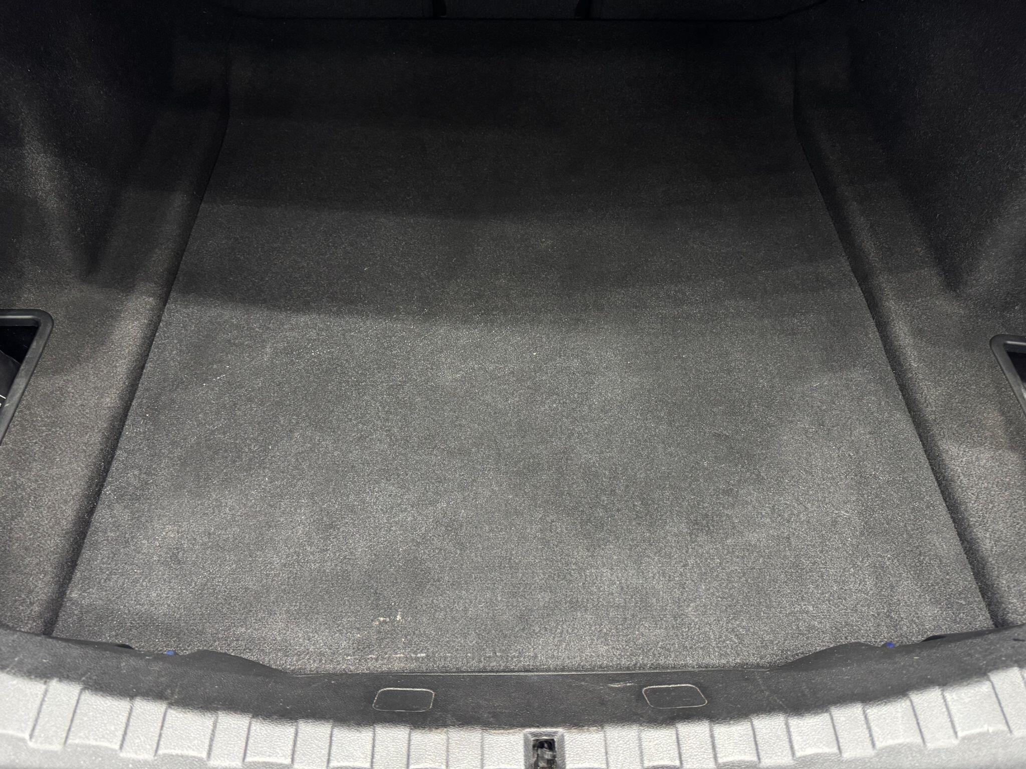 BMW 3 Series view 57