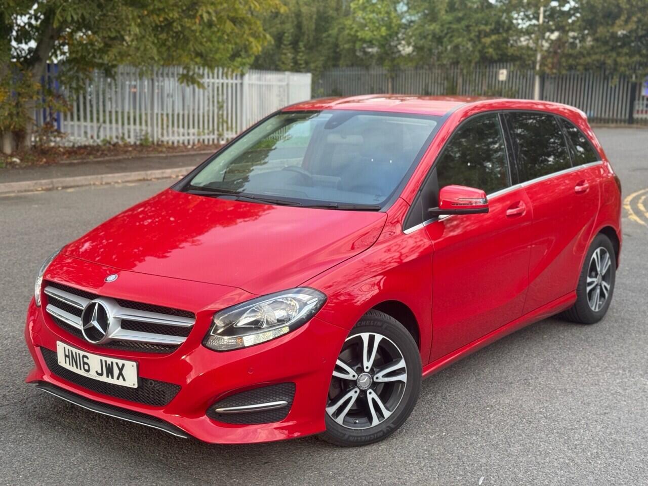 Mercedes-Benz B-Class view 3