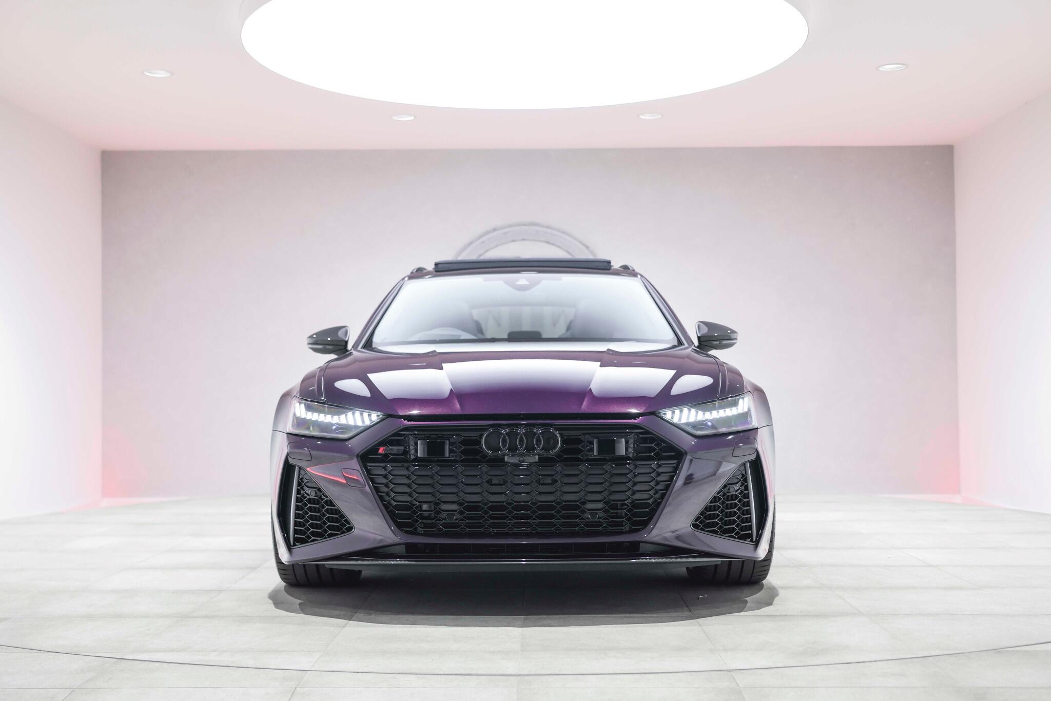 Audi RS6 Avant view 7