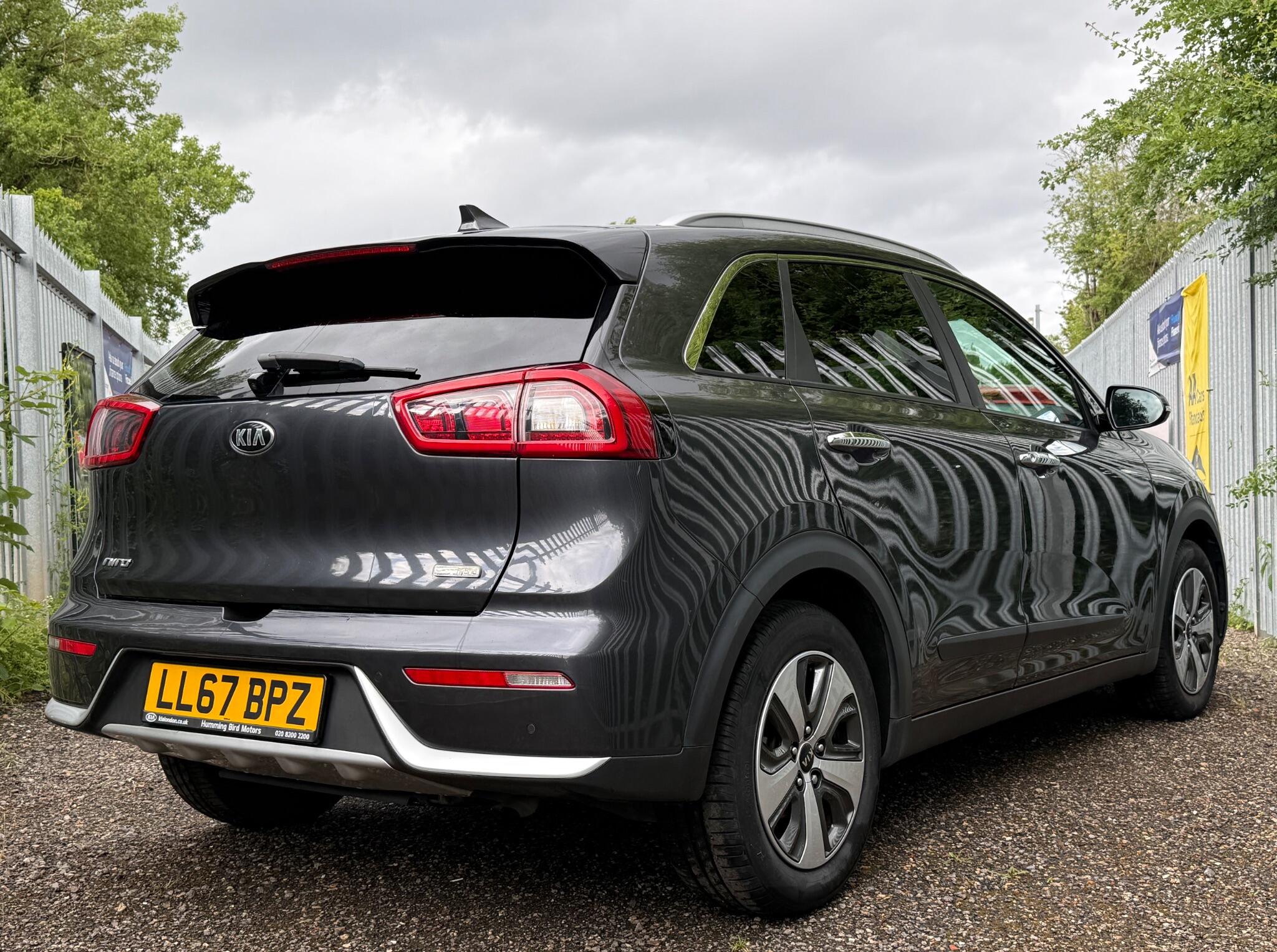 2018 Kia Niro image 17