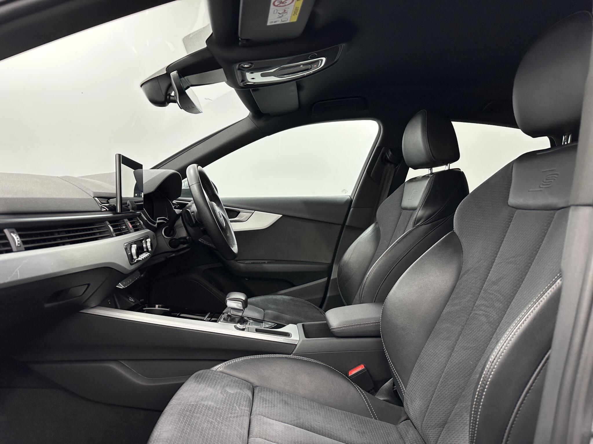 Audi A4 view 36
