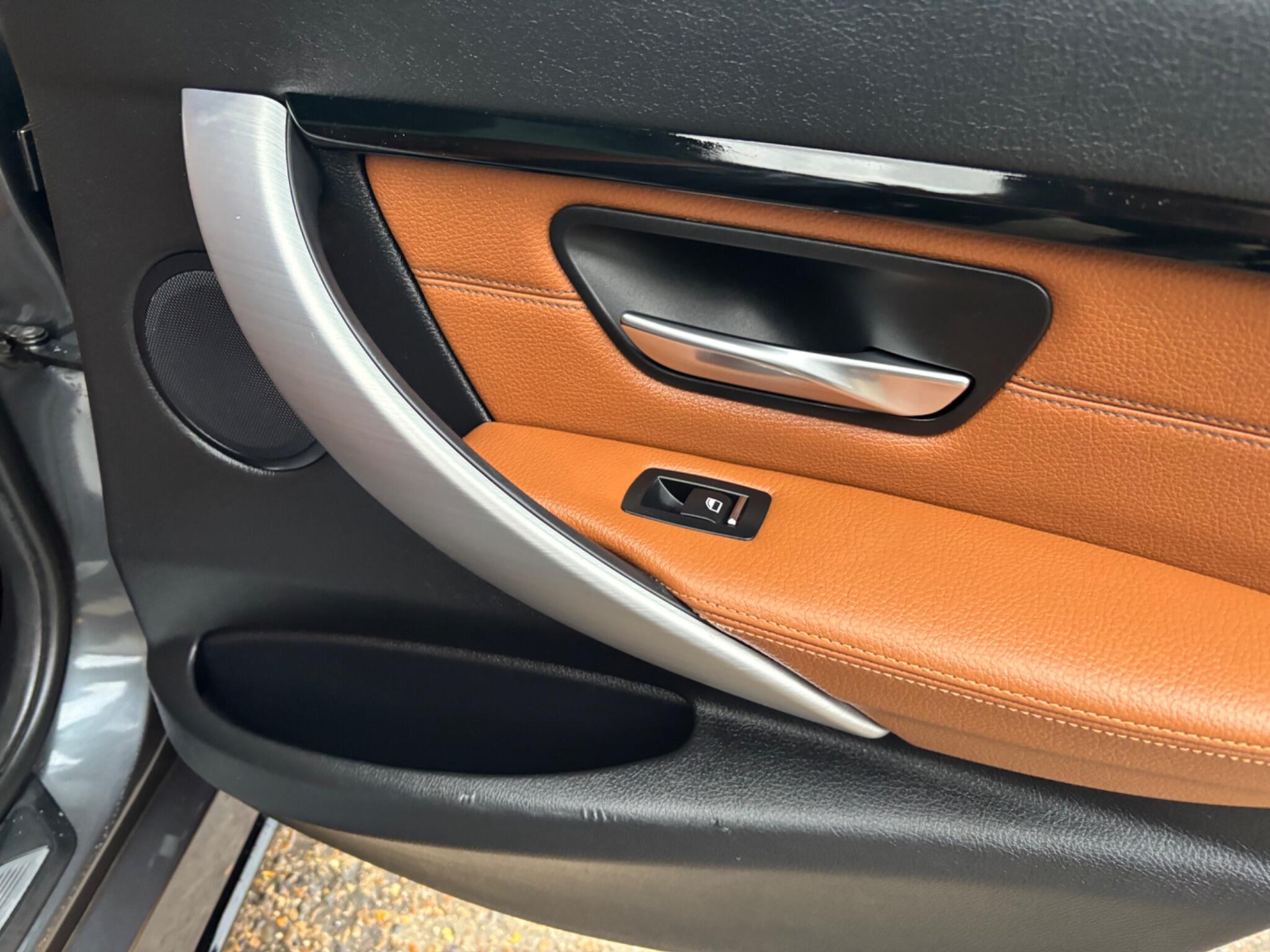 BMW 3 Series view 35