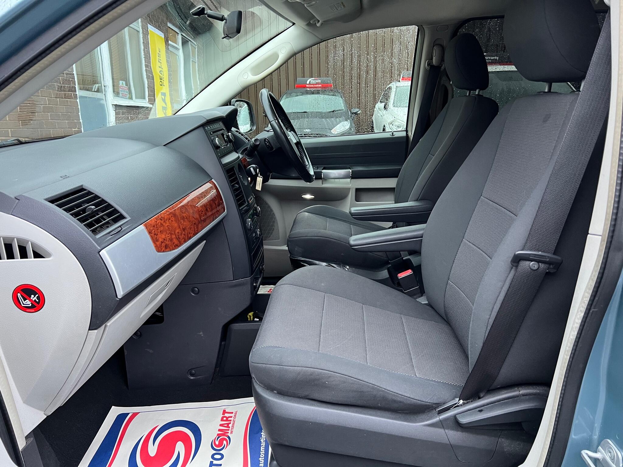 2008 Chrysler Grand Voyager image 24