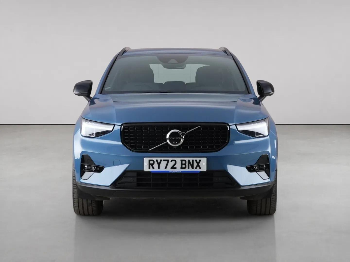 Volvo XC40 view 5