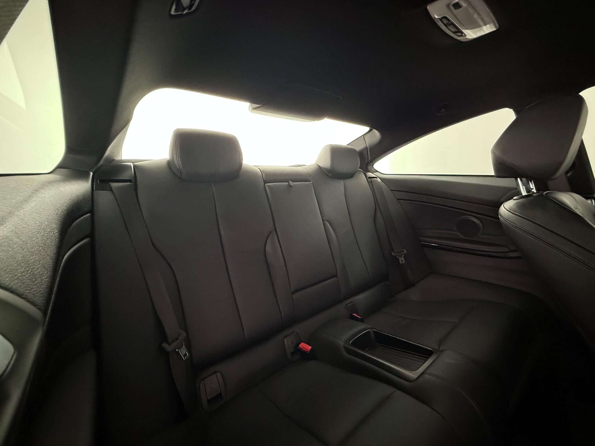BMW 4 Series view 29