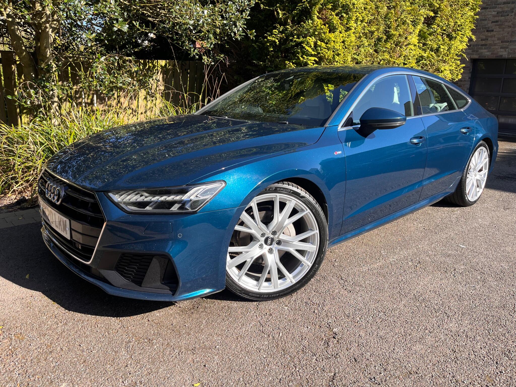 Audi A7 view 3