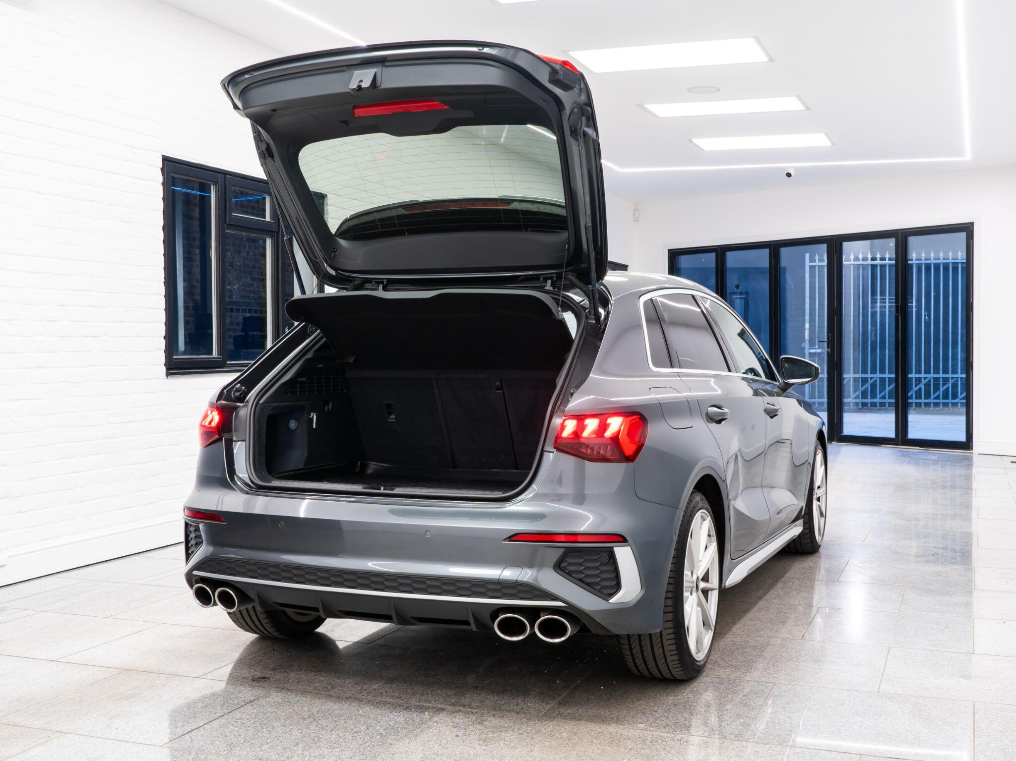 Audi S3 view 19