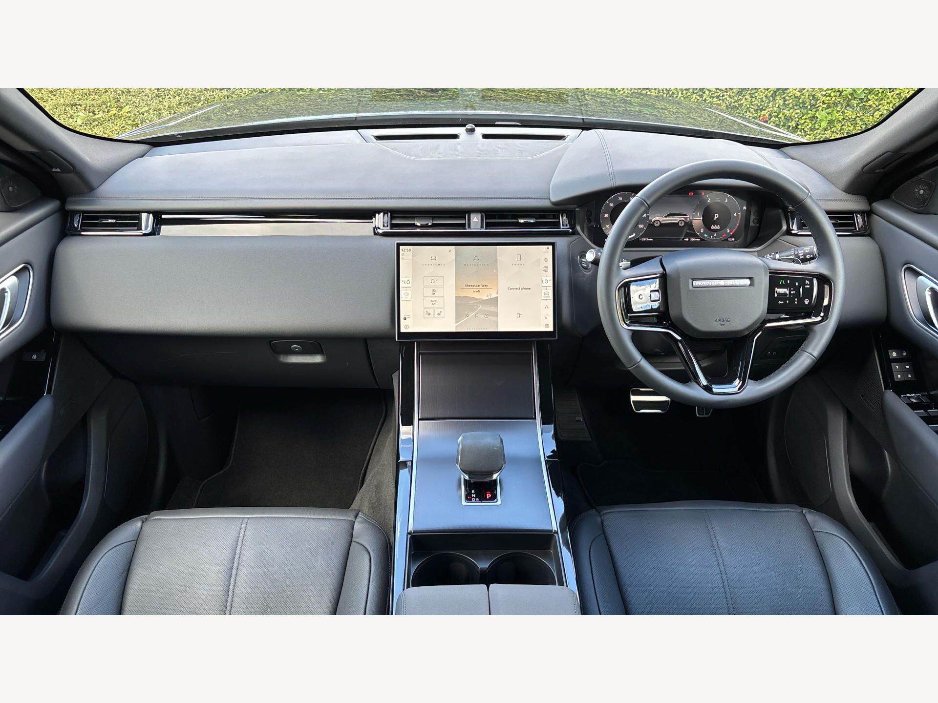 Land Rover Range Rover Velar view 11