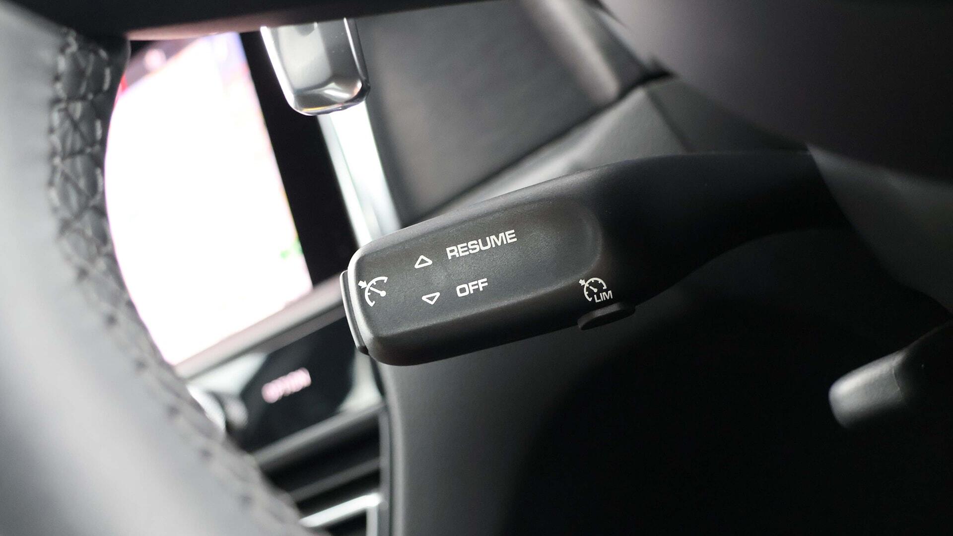 Porsche Macan view 17