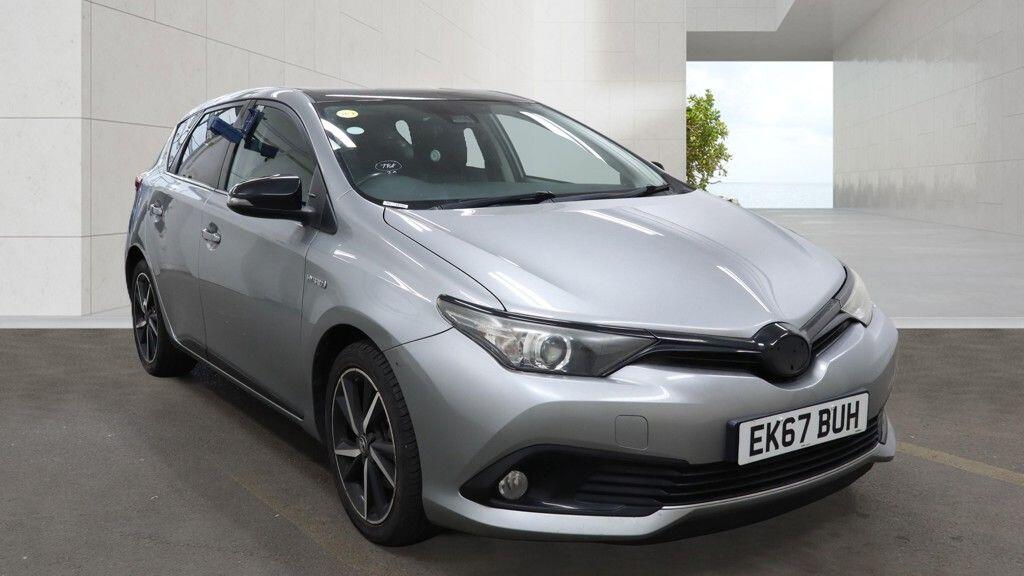 Toyota Auris view 3