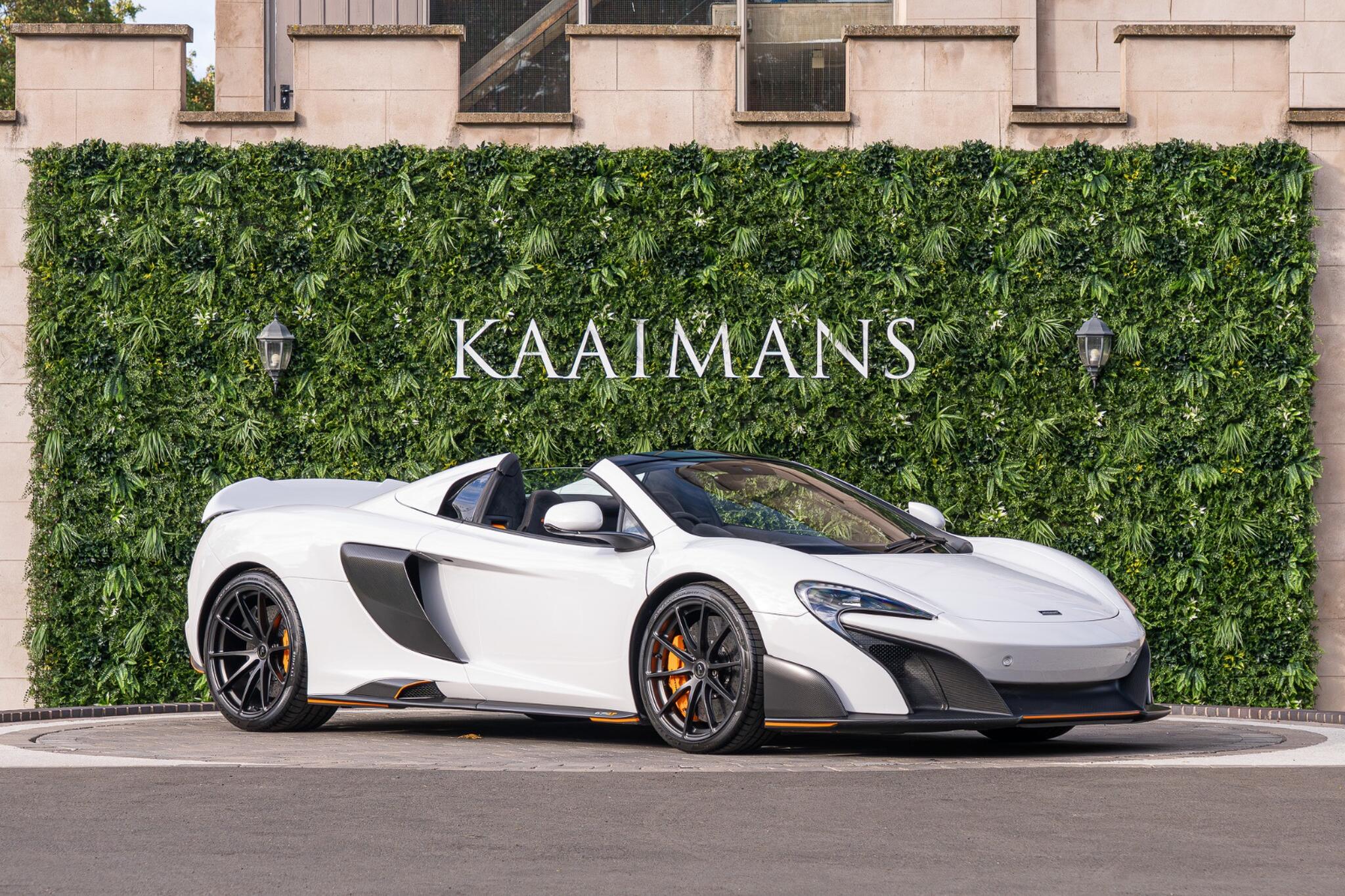 Mclaren 675LT view 2