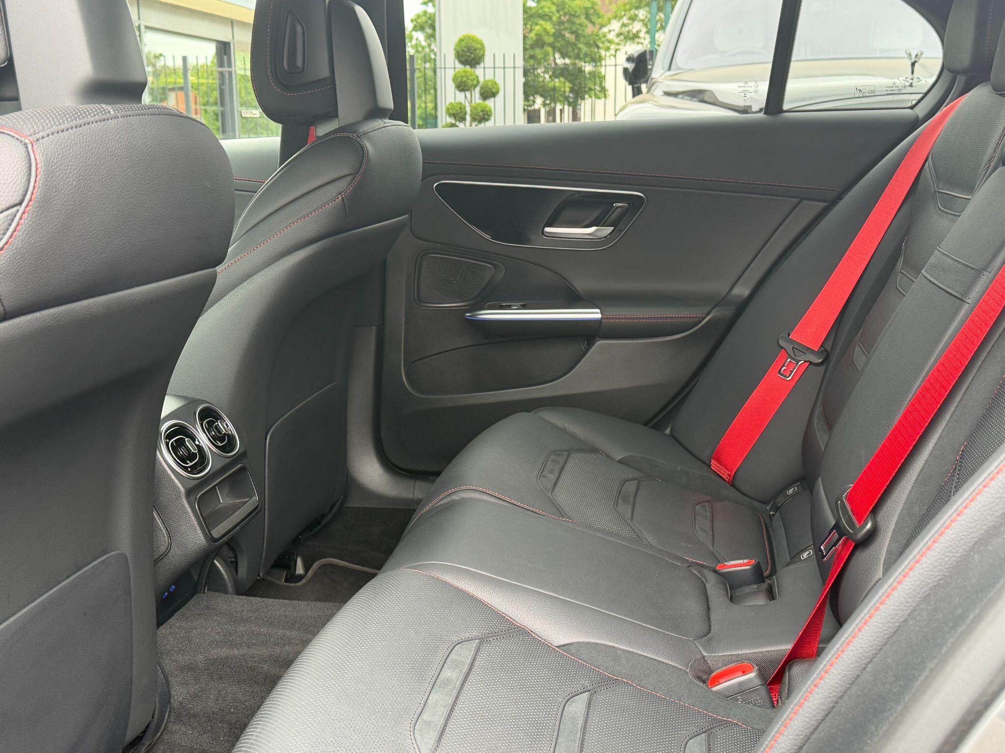 Mercedes-Benz C Class view 16