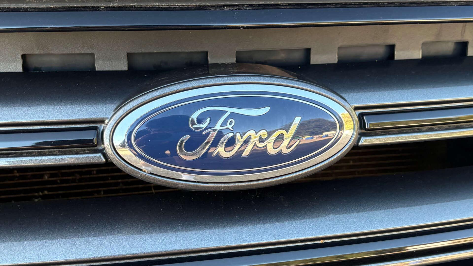 Ford Kuga view 50