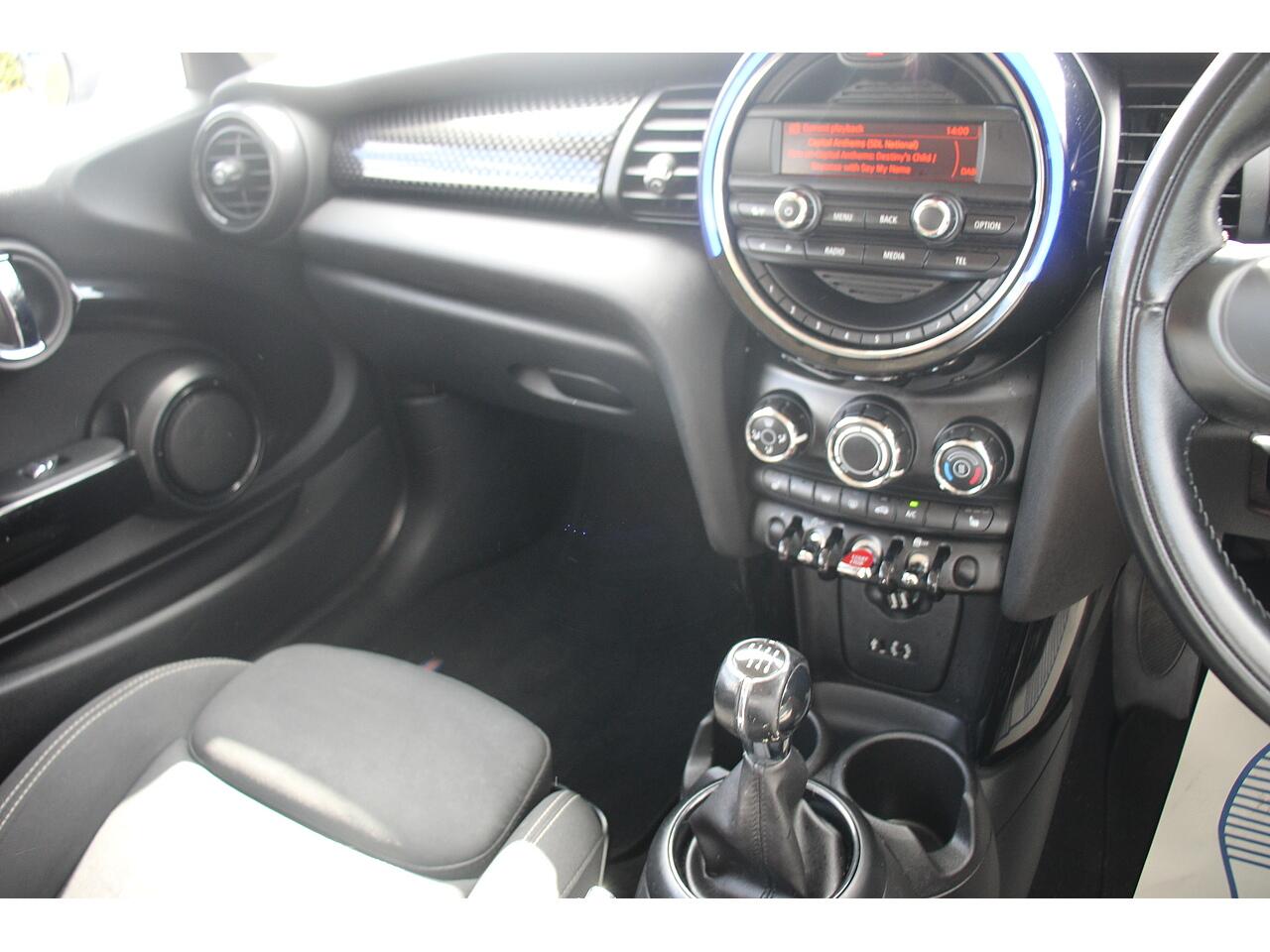 Mini Cooper view 23
