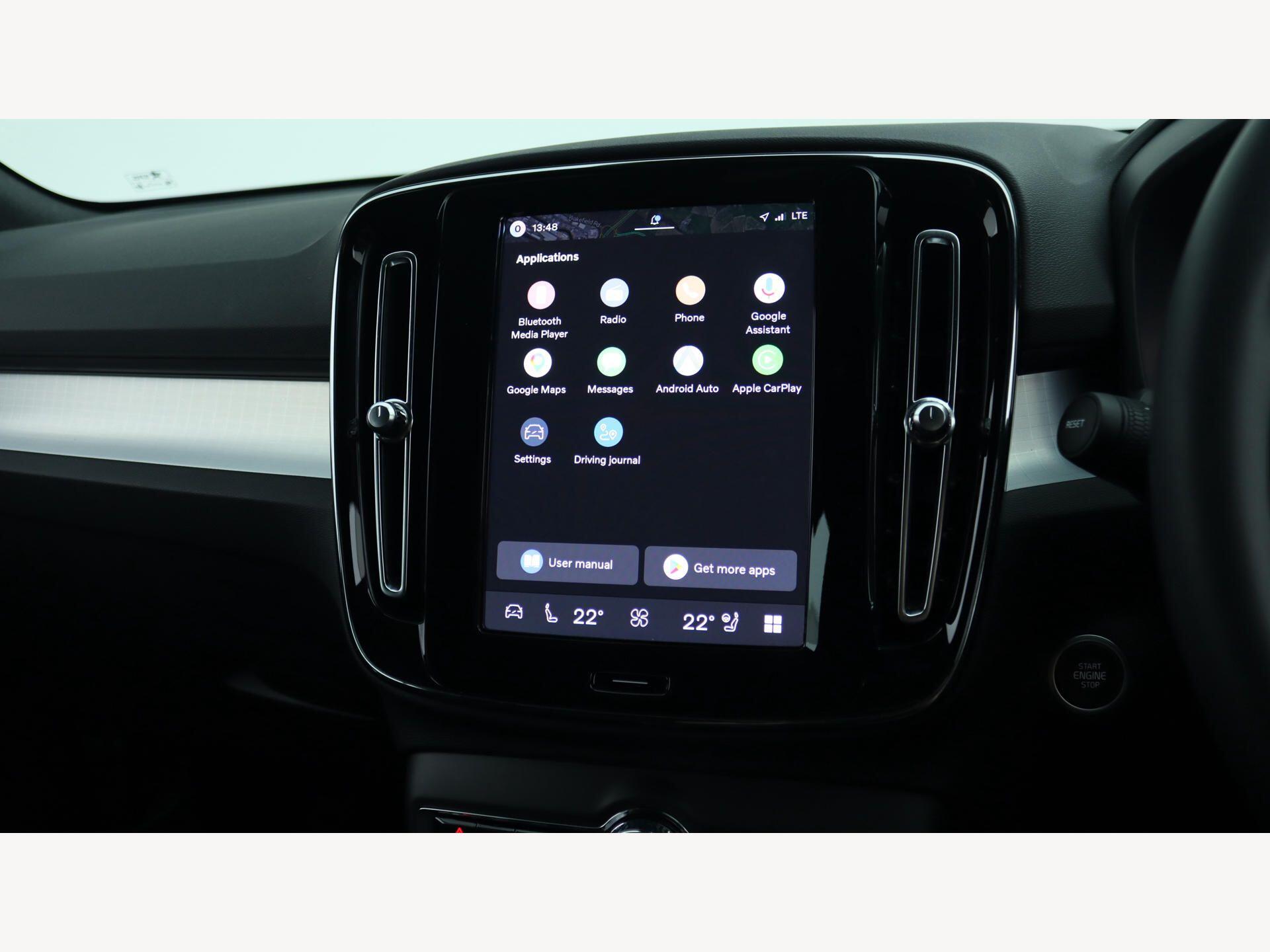 Volvo XC40 view 18