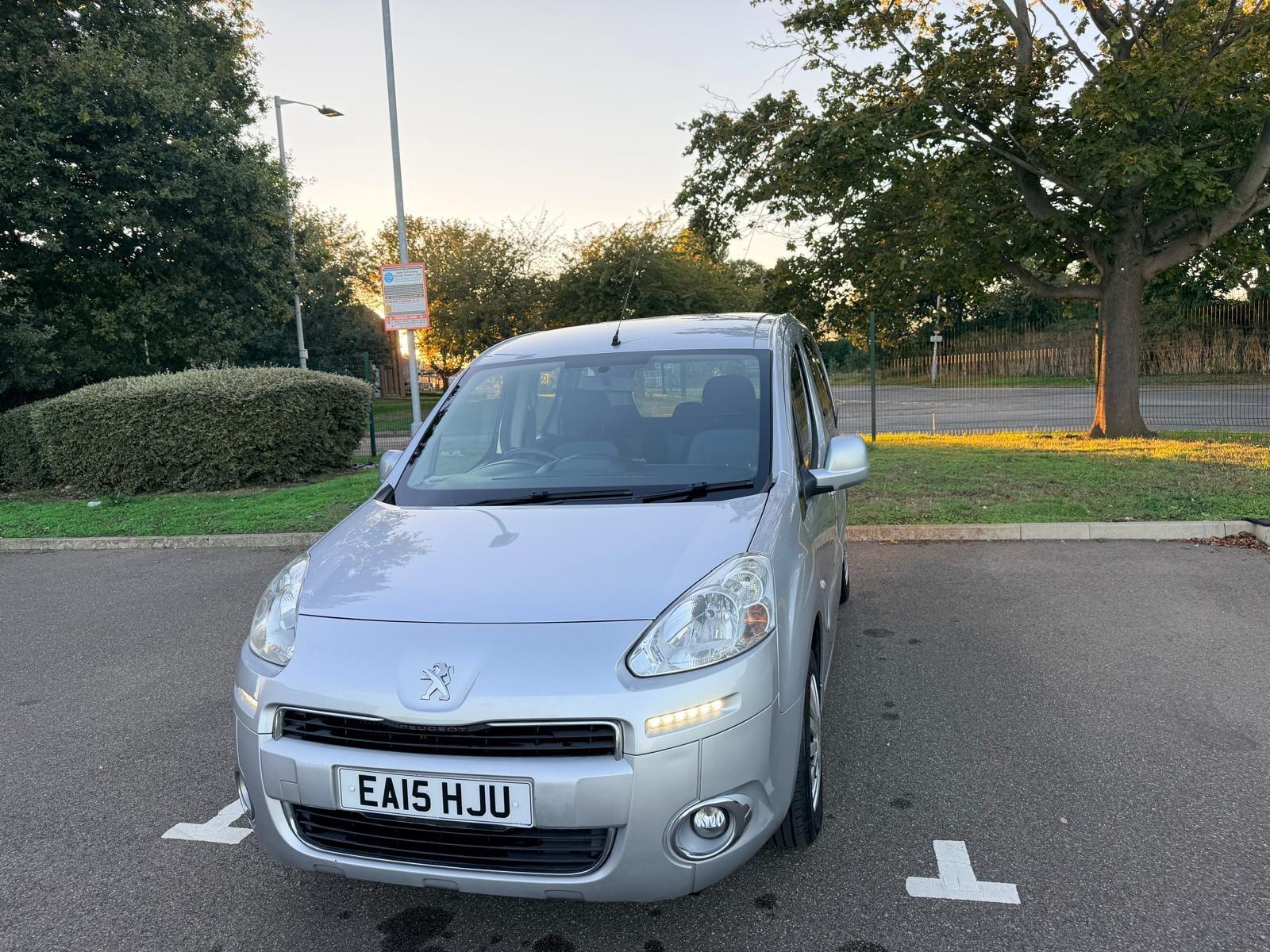 Peugeot Partner Tepee view 6