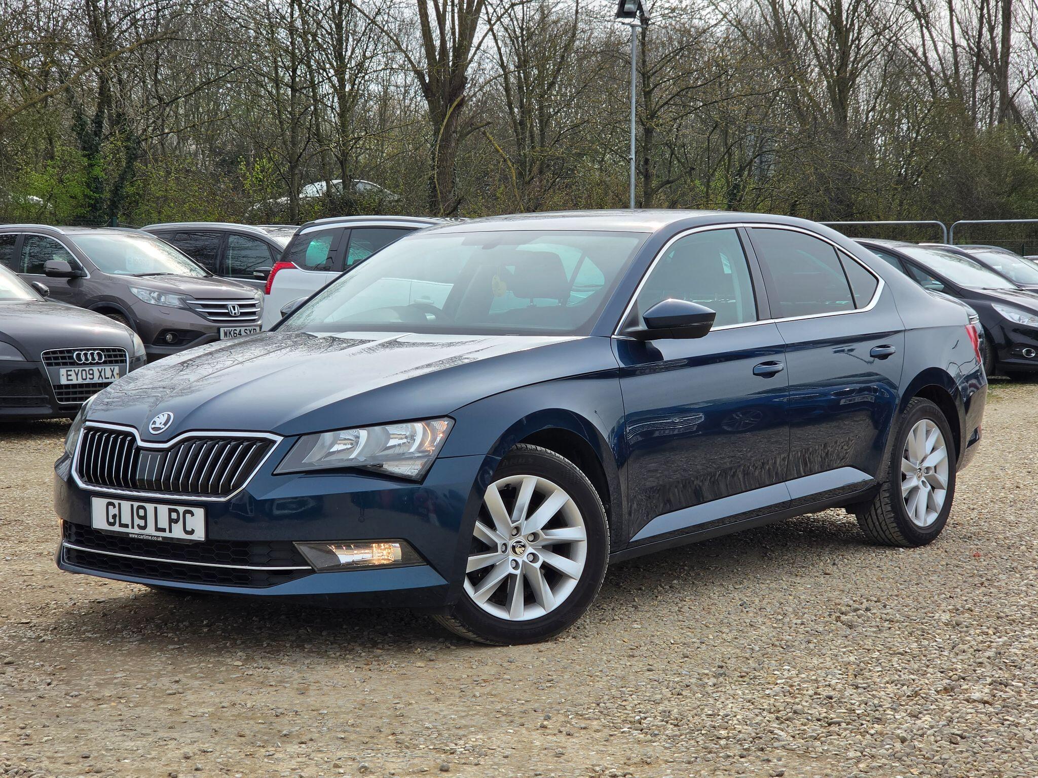 Skoda Superb view 2