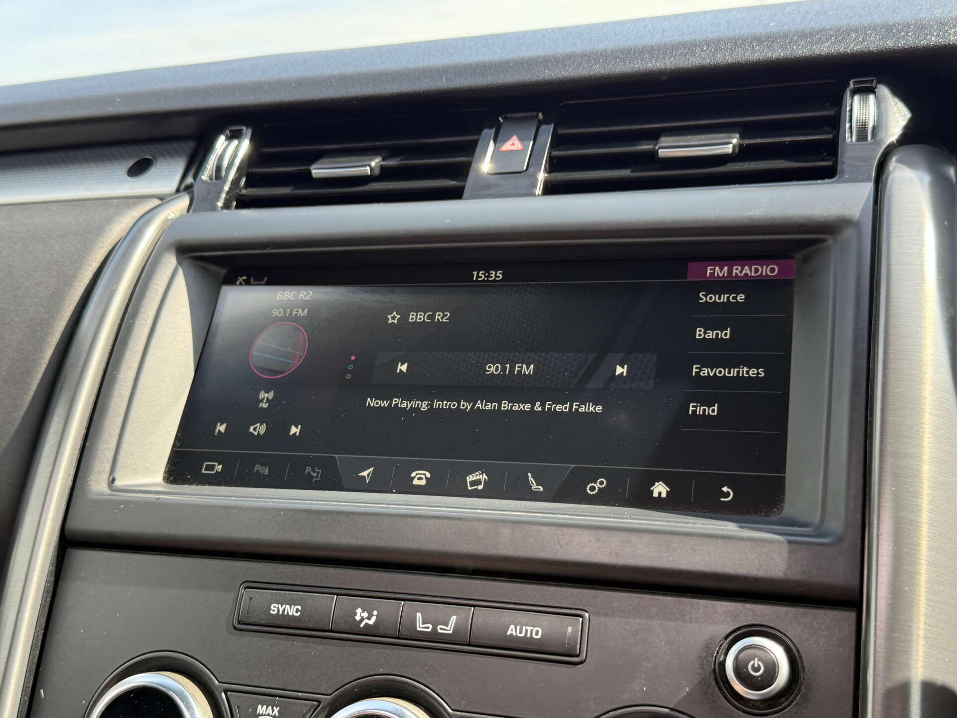 Land Rover Discovery view 58