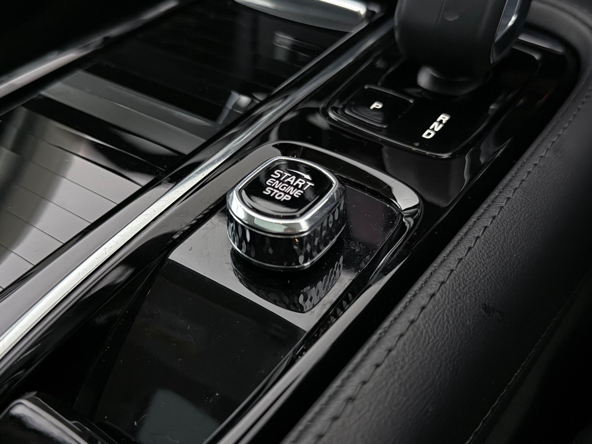 Volvo S90 view 33