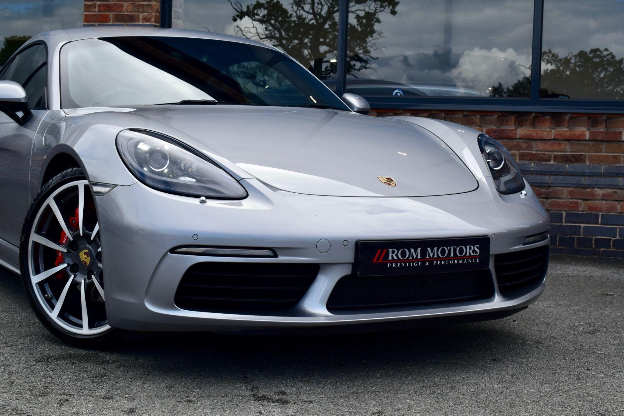 Porsche Cayman view 47