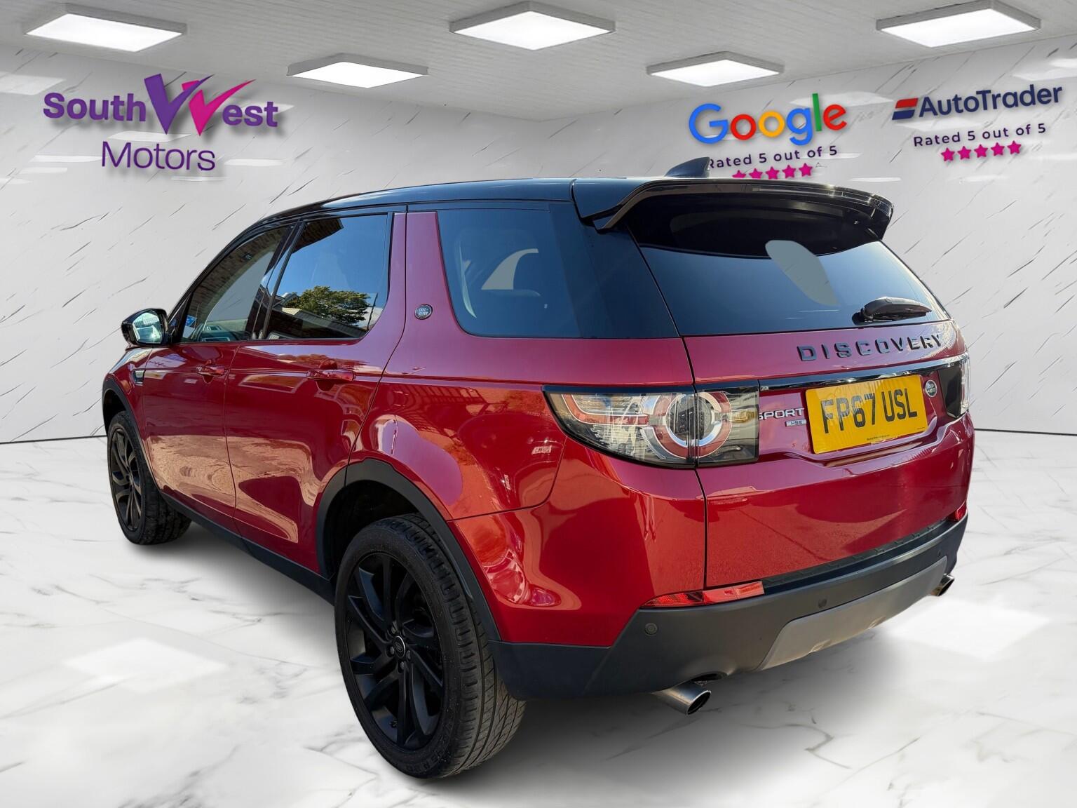 Land Rover Discovery Sport view 8