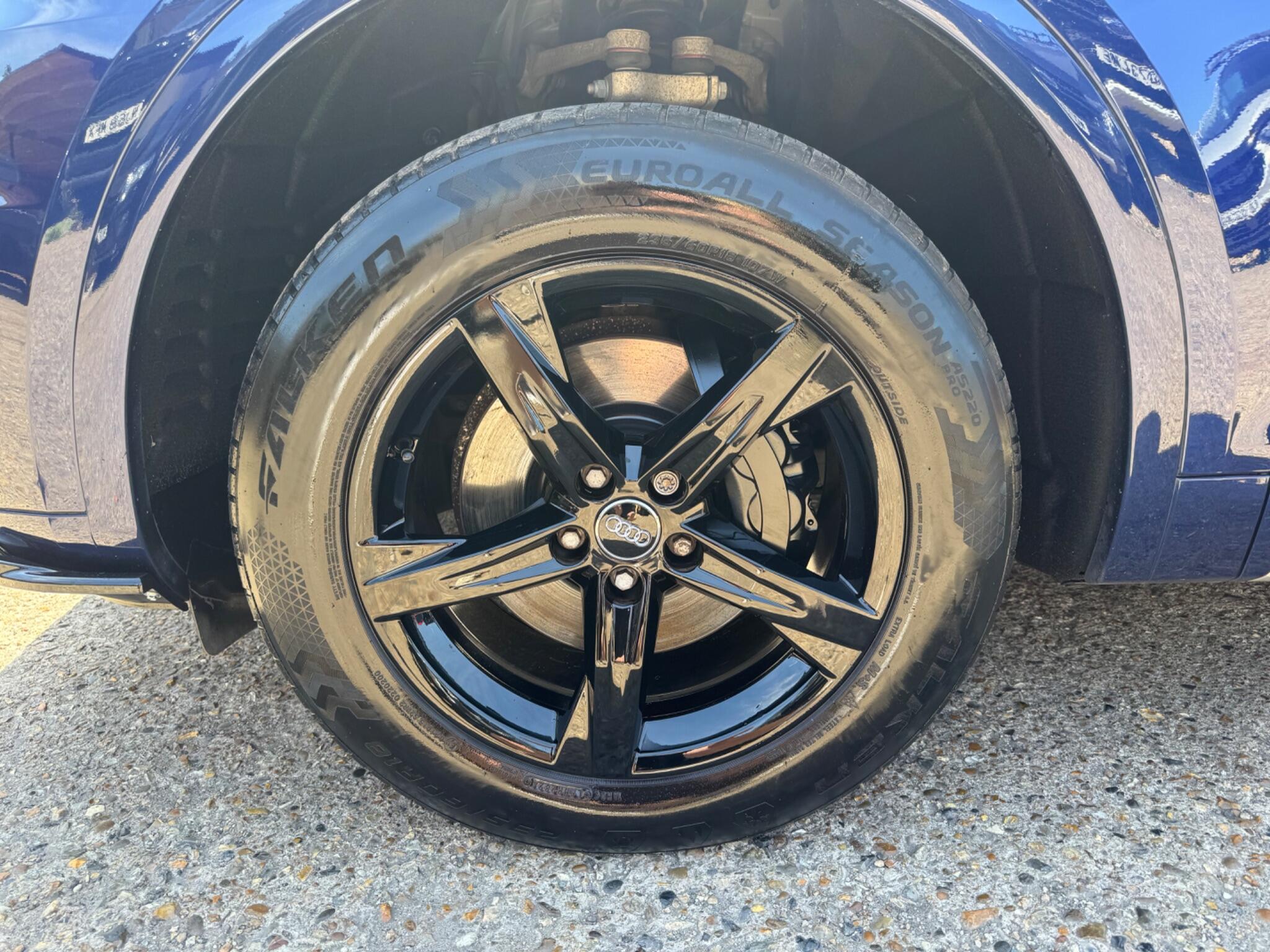 Audi Q5 view 27