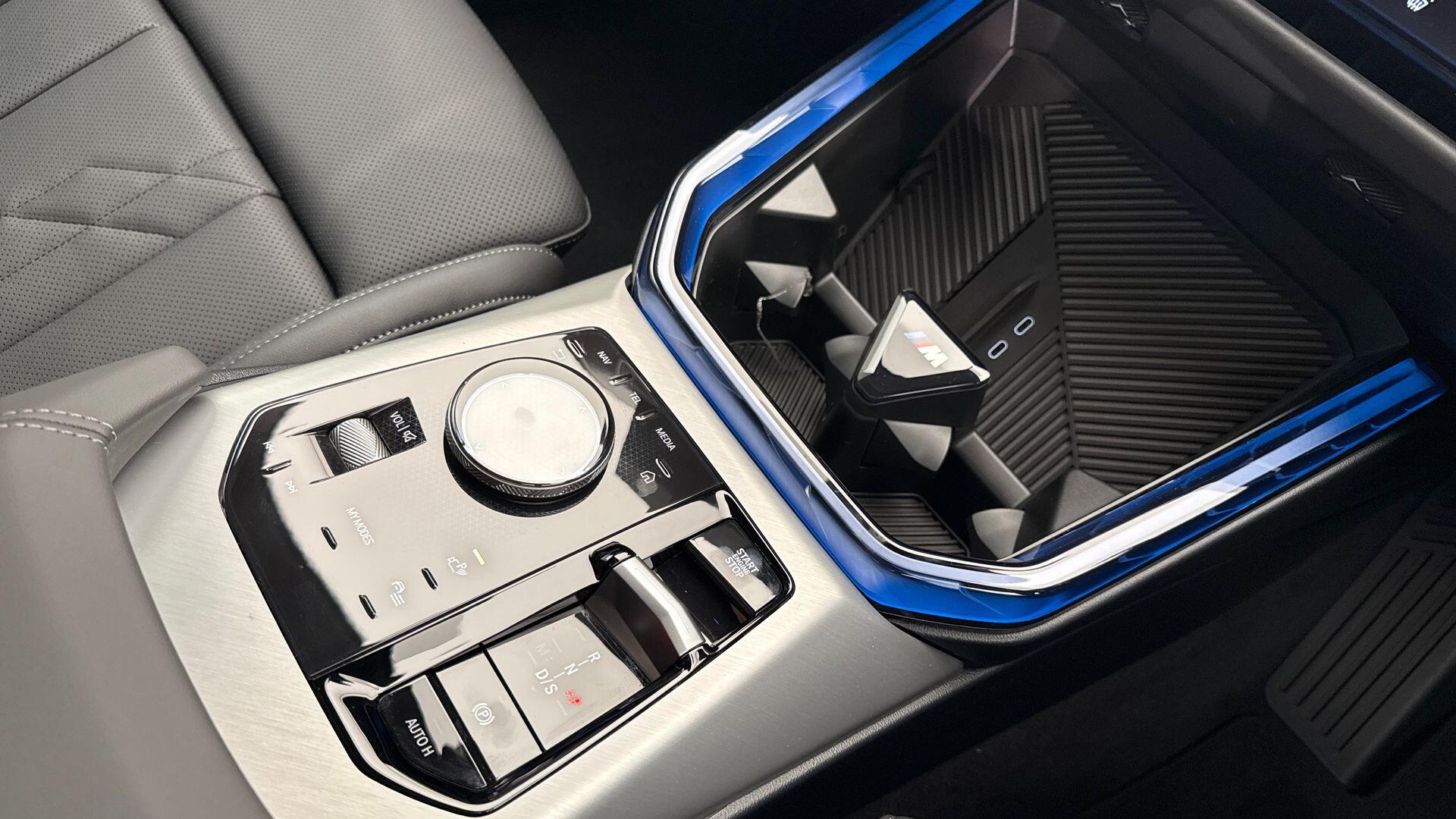BMW X3 view 10