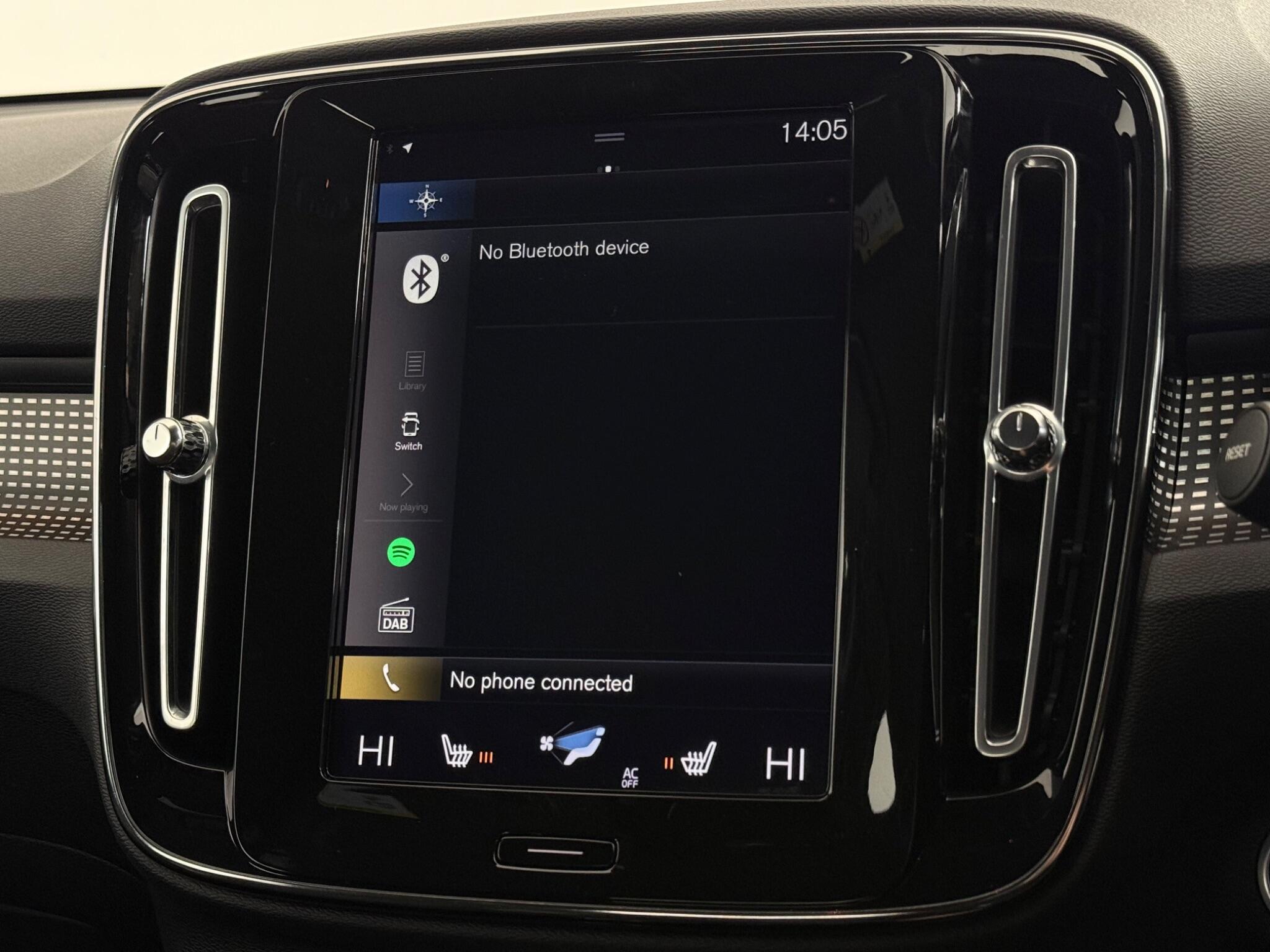 Volvo XC40 view 30