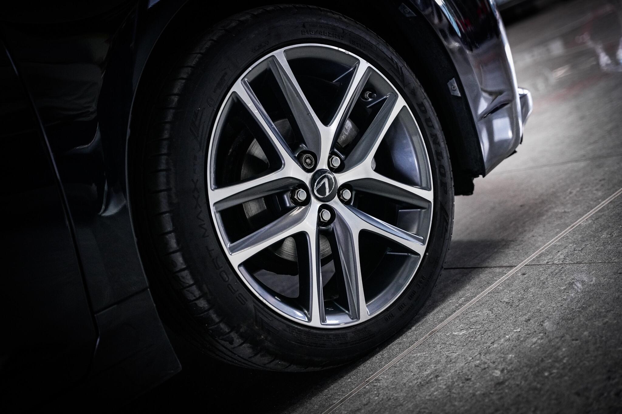 Lexus CT view 26