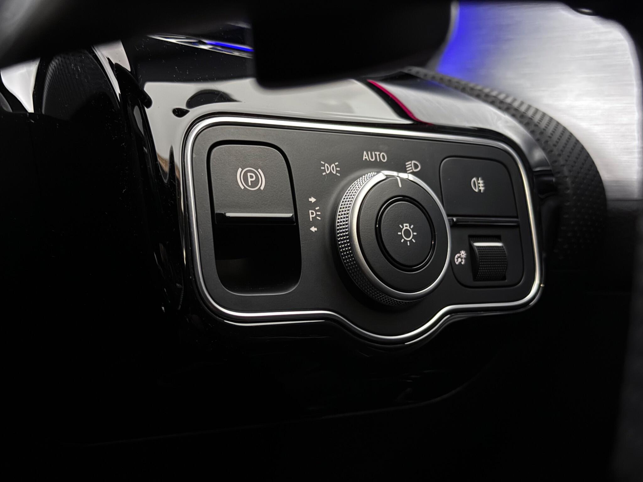 Mercedes-Benz CLA view 17