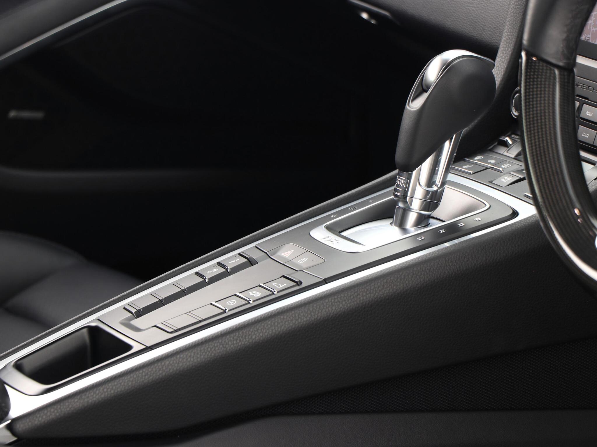 Porsche Cayman view 30