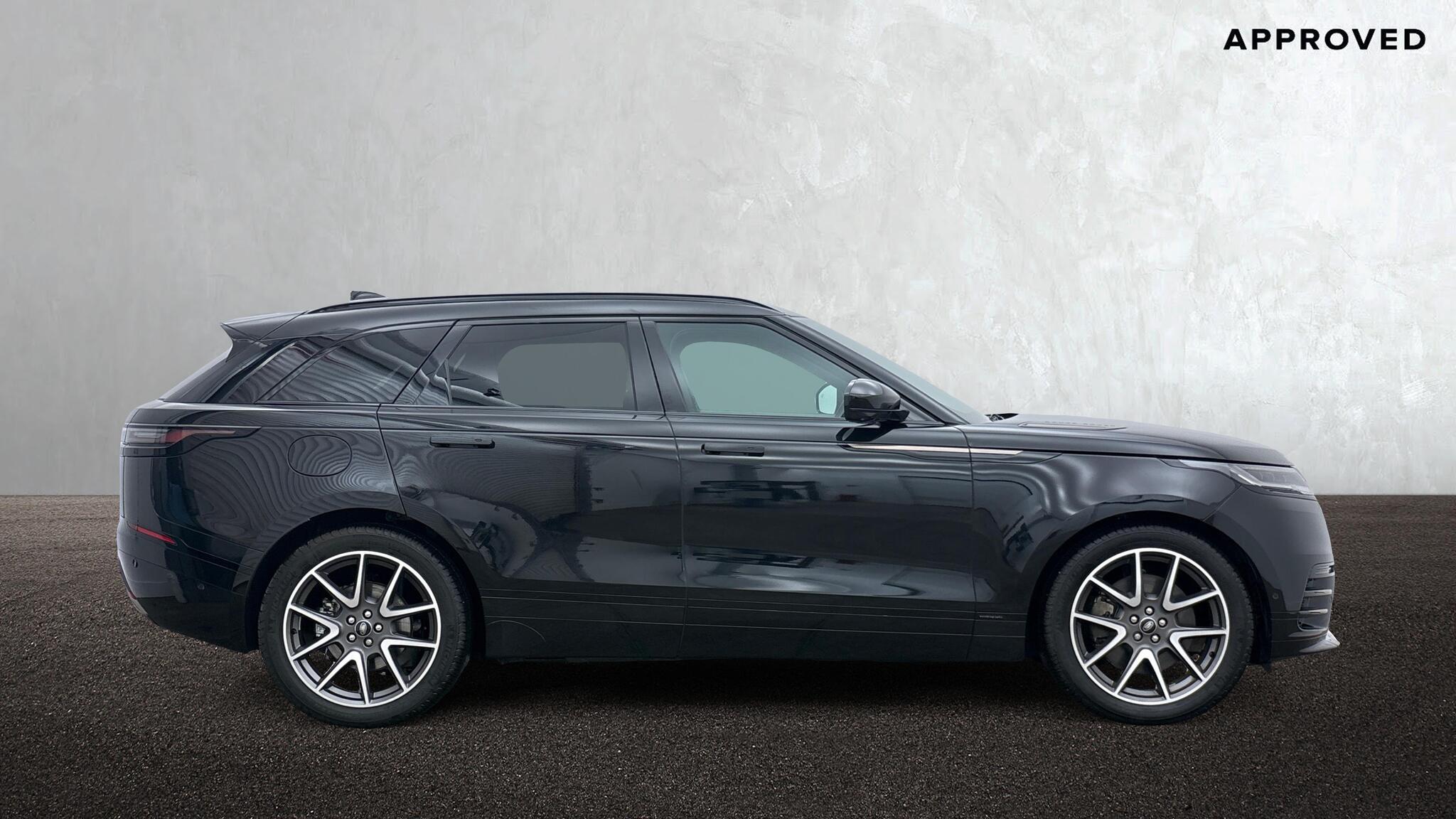 Land Rover Range Rover Velar view 5