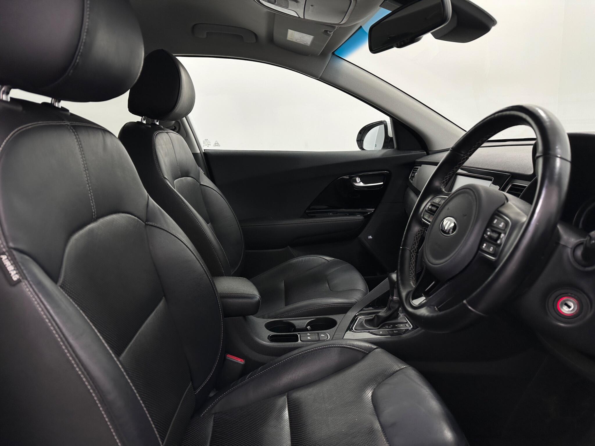 Kia Niro view 32