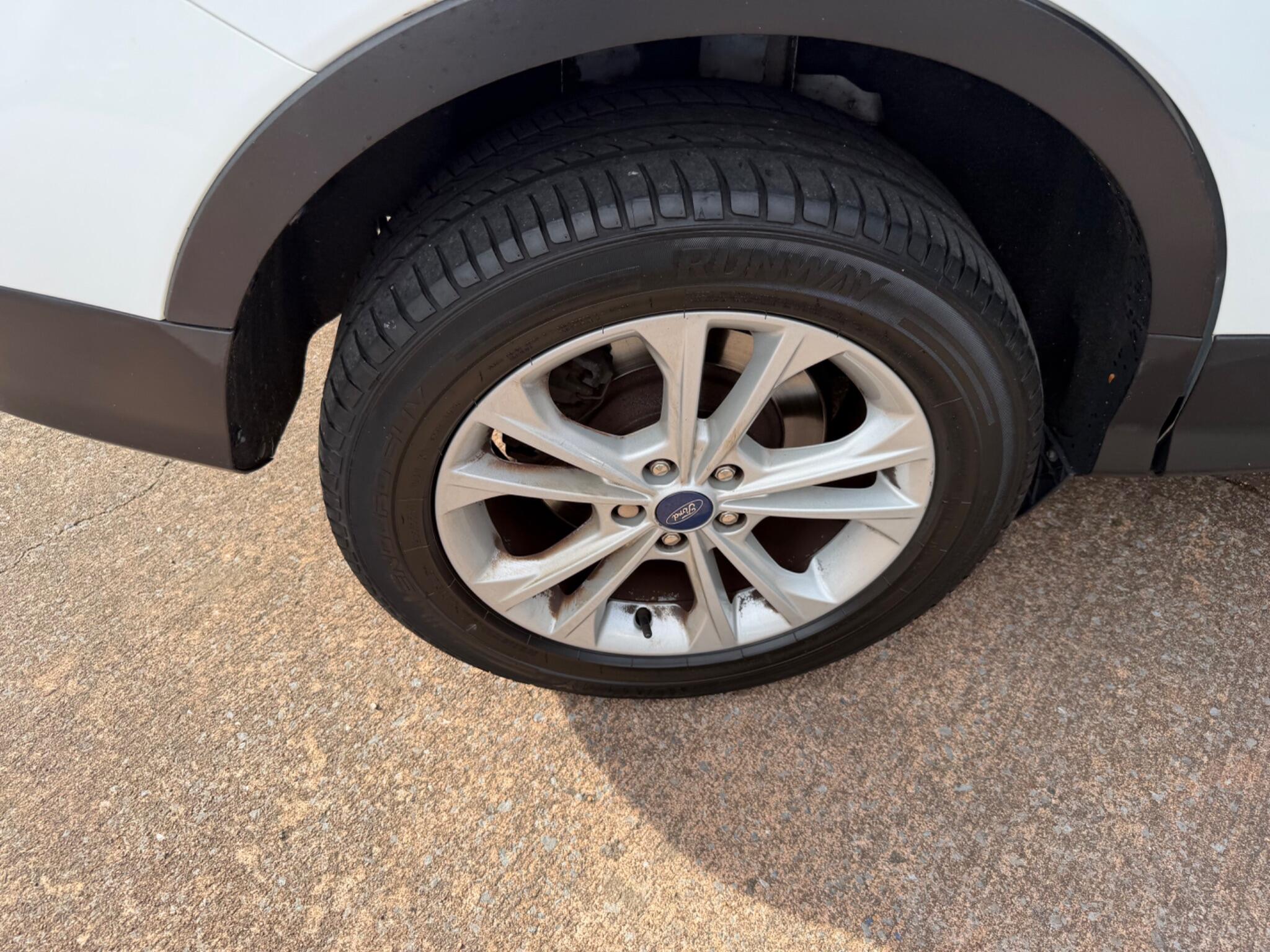 Ford Kuga view 17