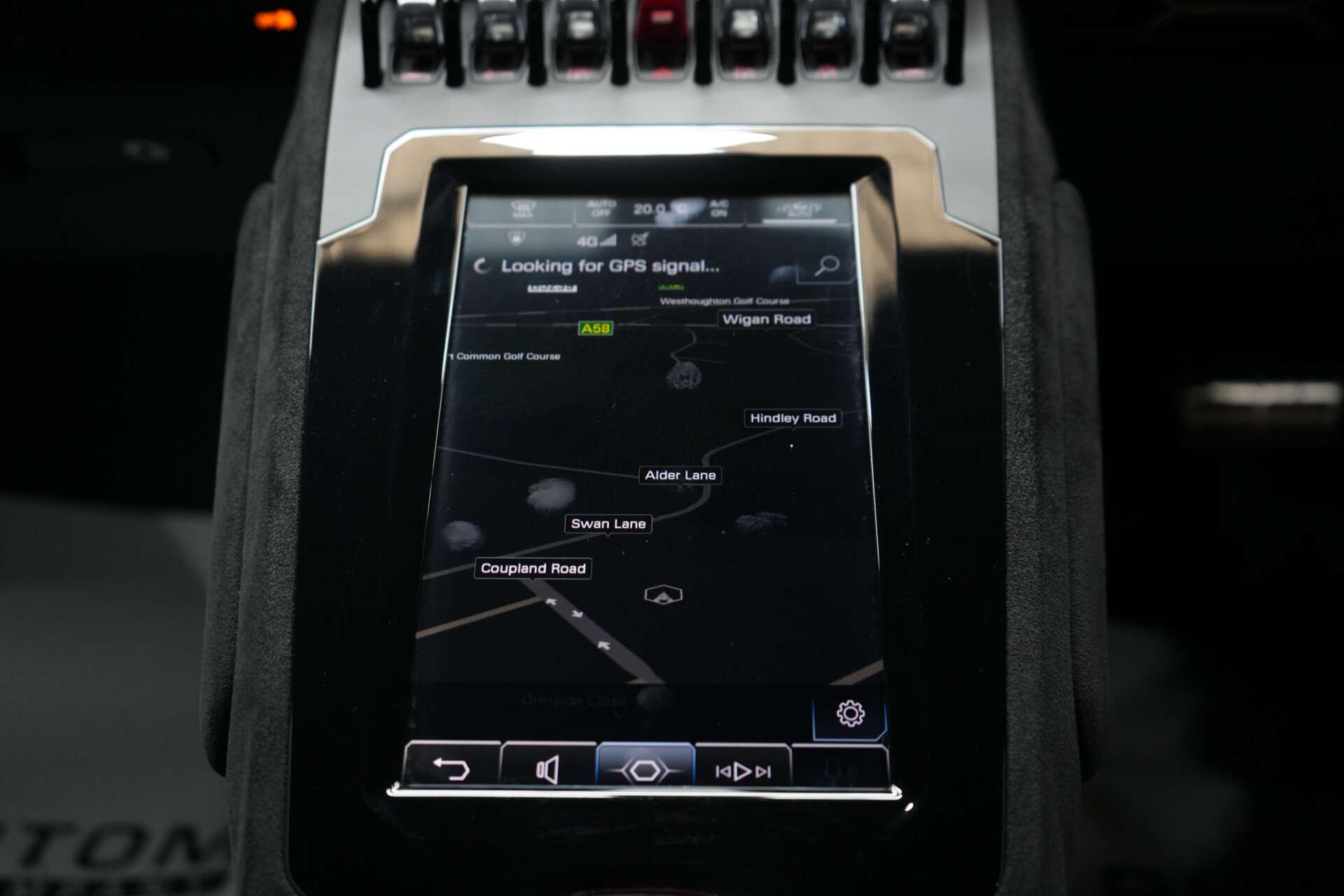Lamborghini Huracan view 45