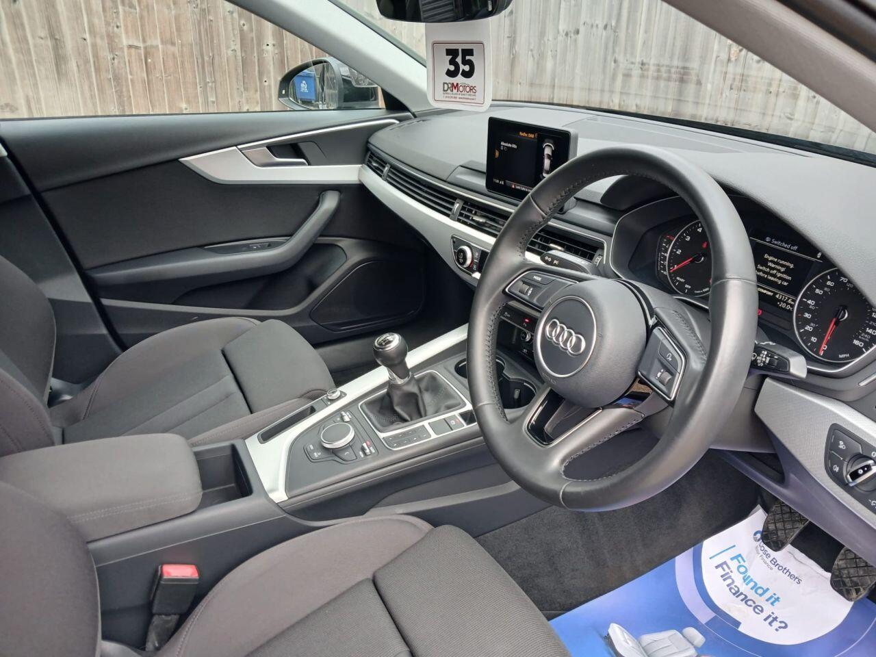 Audi A4 view 23