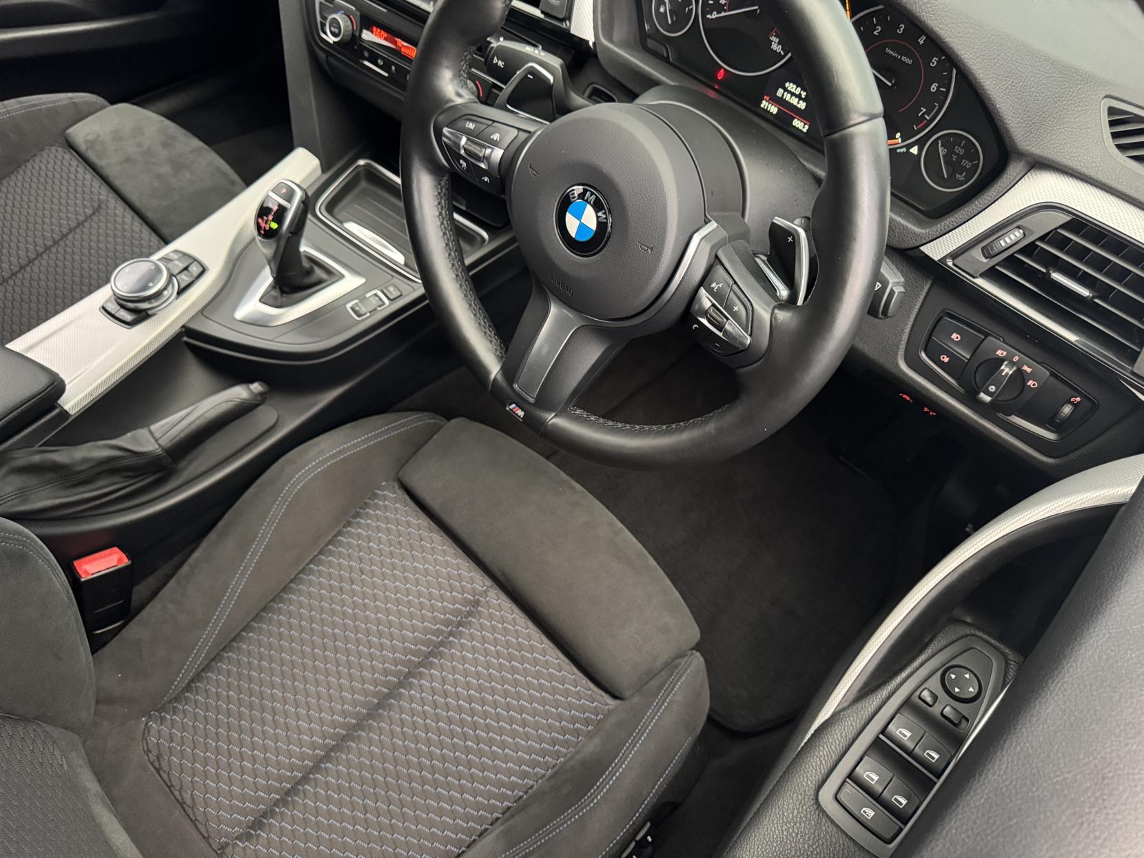 BMW 3 Series view 55