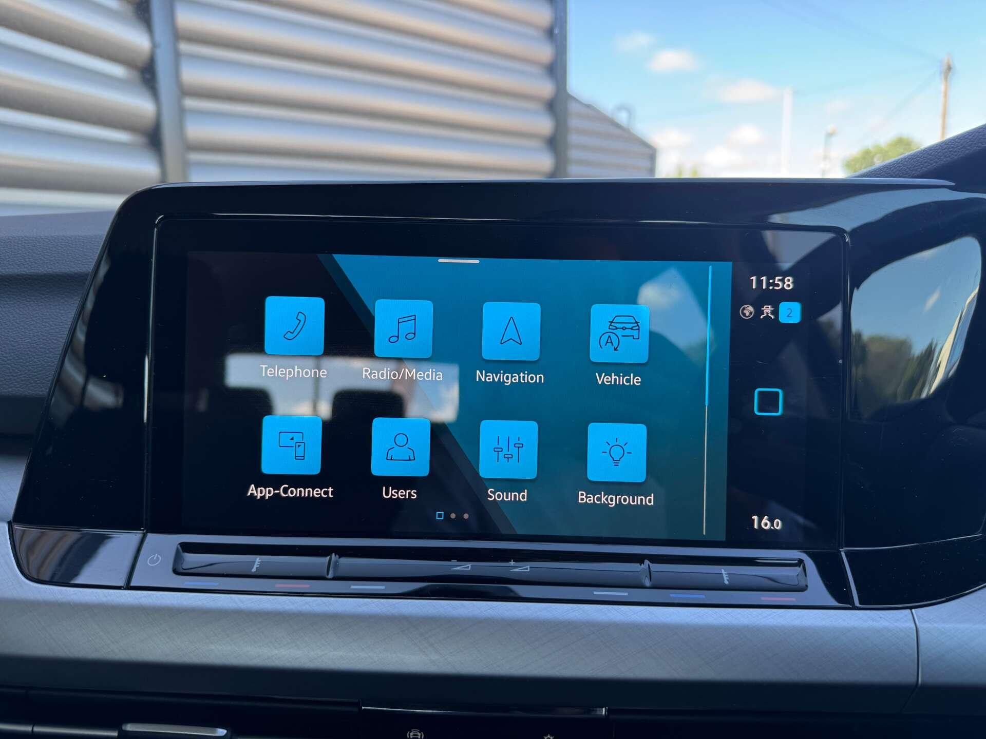 Volkswagen Golf view 33