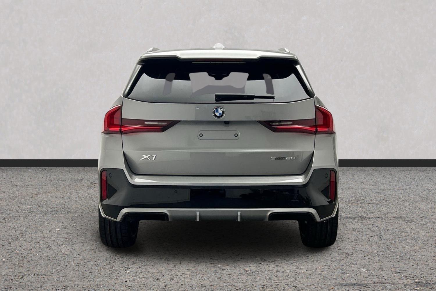 BMW X1 view 15