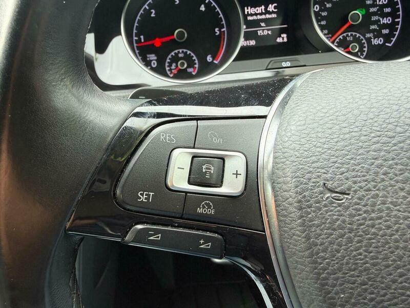 2016 Volkswagen Golf image 29
